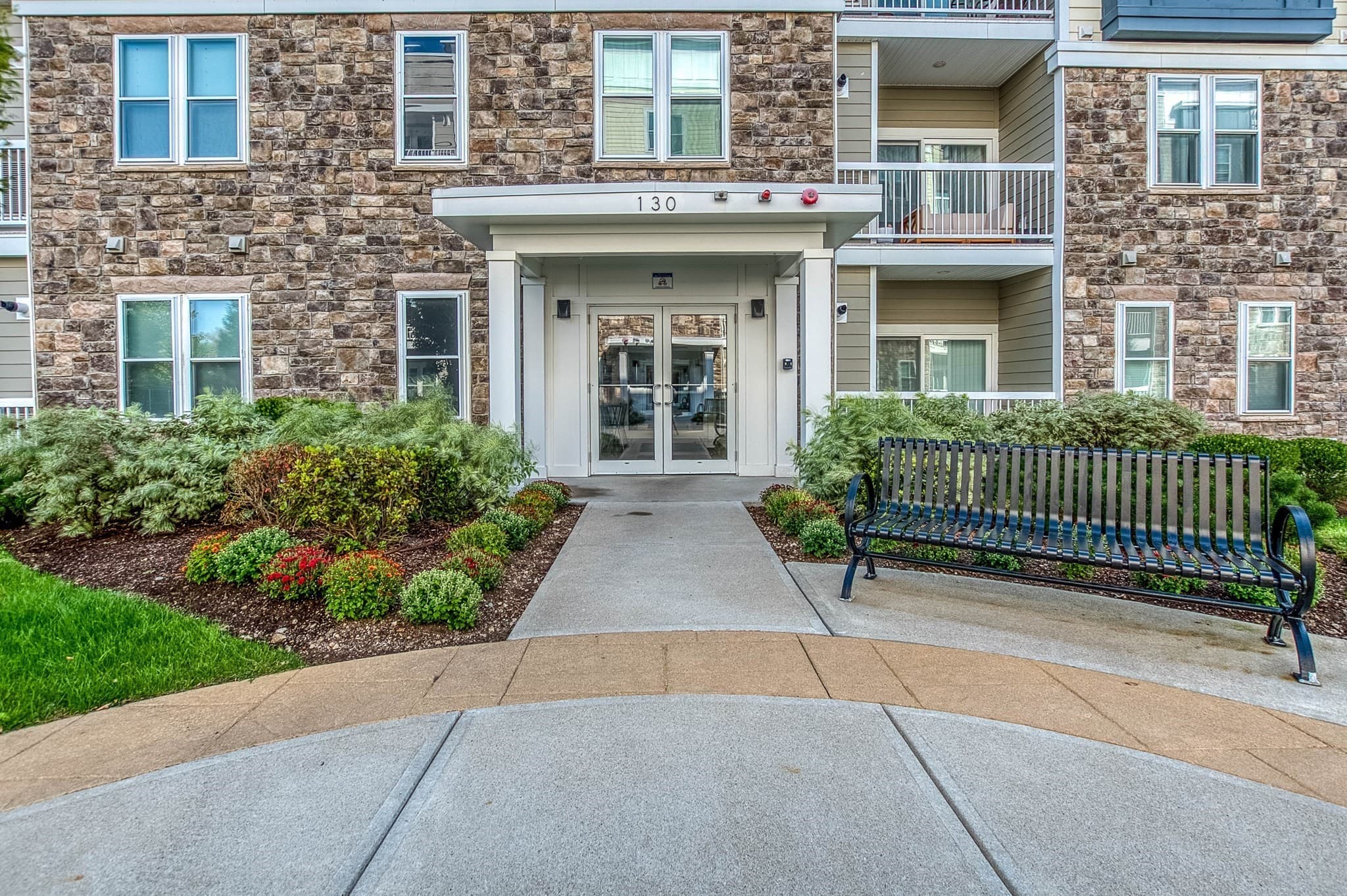 Condominium at 130 University Ave # 1201, Westwood MA 02090, Westwood, photo 2 of 42