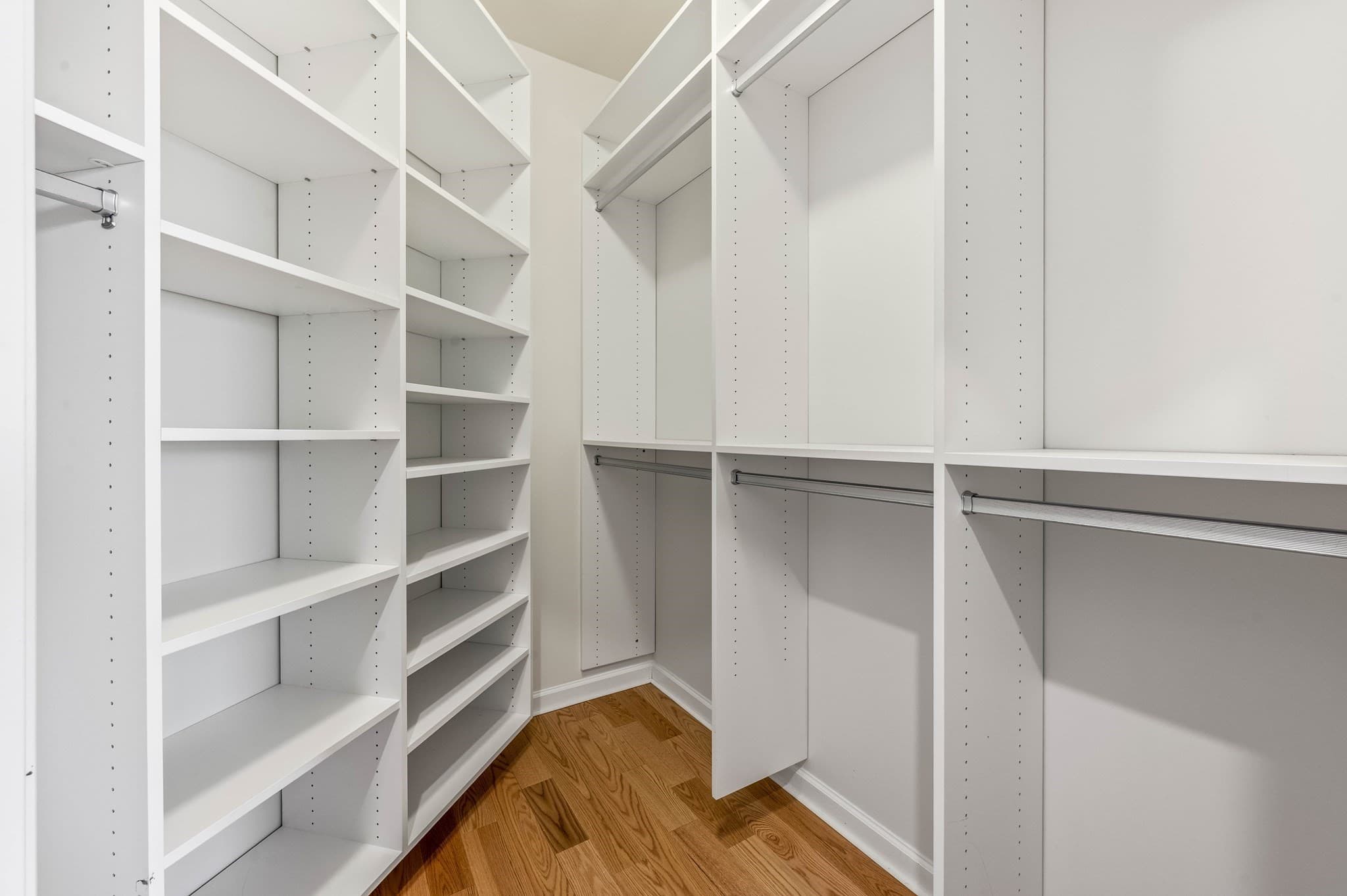 Condominium at 130 University Ave # 1201, Westwood MA 02090, Westwood, photo 24 of 42
