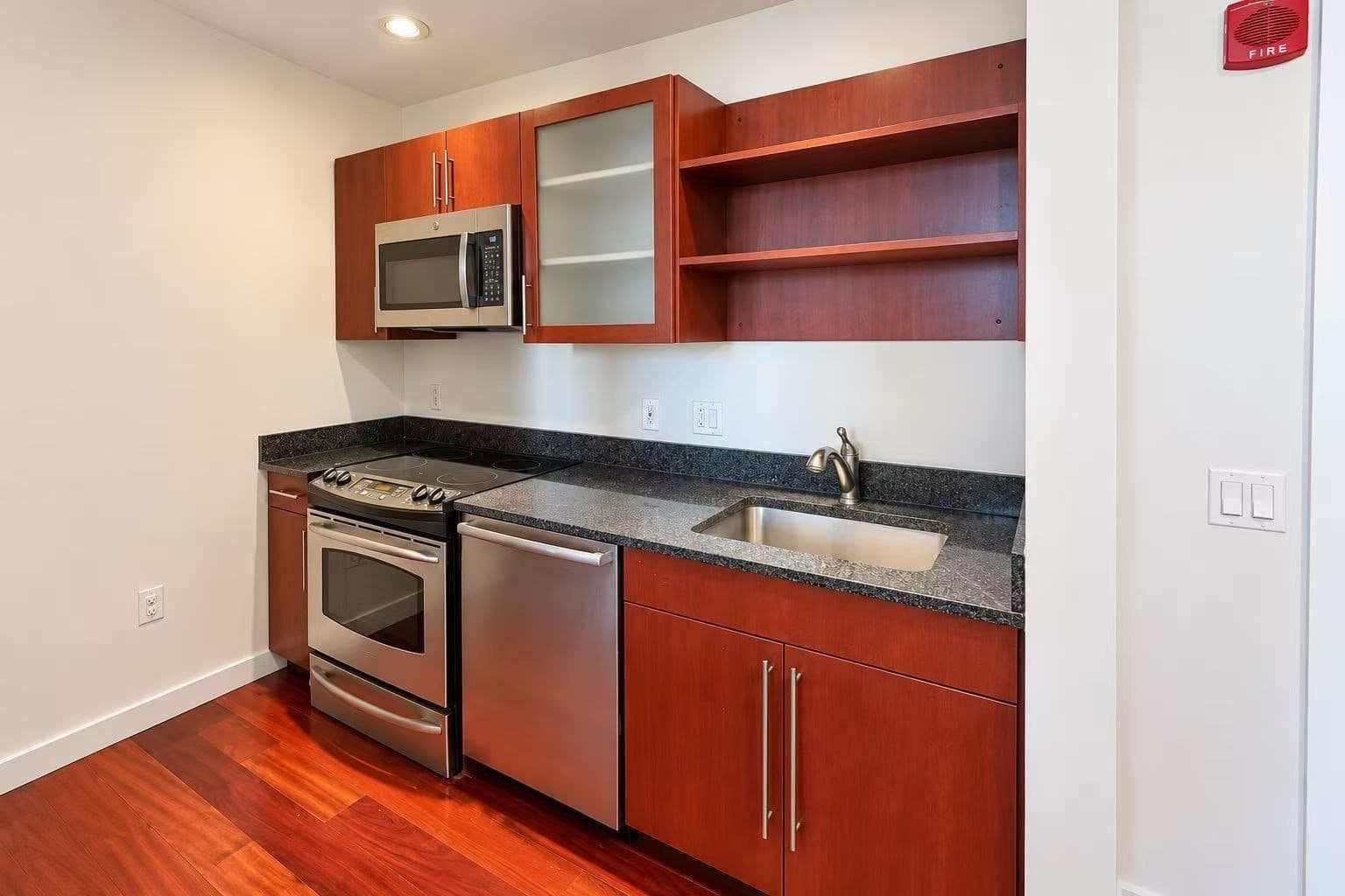 Condominium at 150 Cambridge St # 211, Cambridge MA 02141, Cambridge, photo 4 of 21