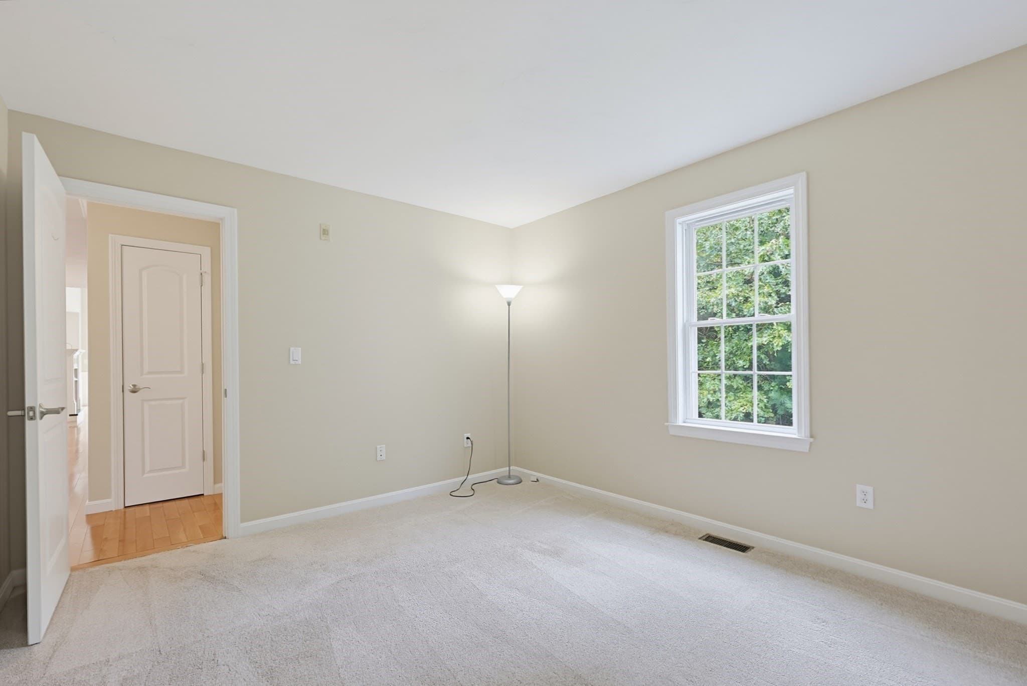 Condominium at 15 Hayloft Ln # 15, Marshfield MA 02050, Marshfield, photo 23 of 29