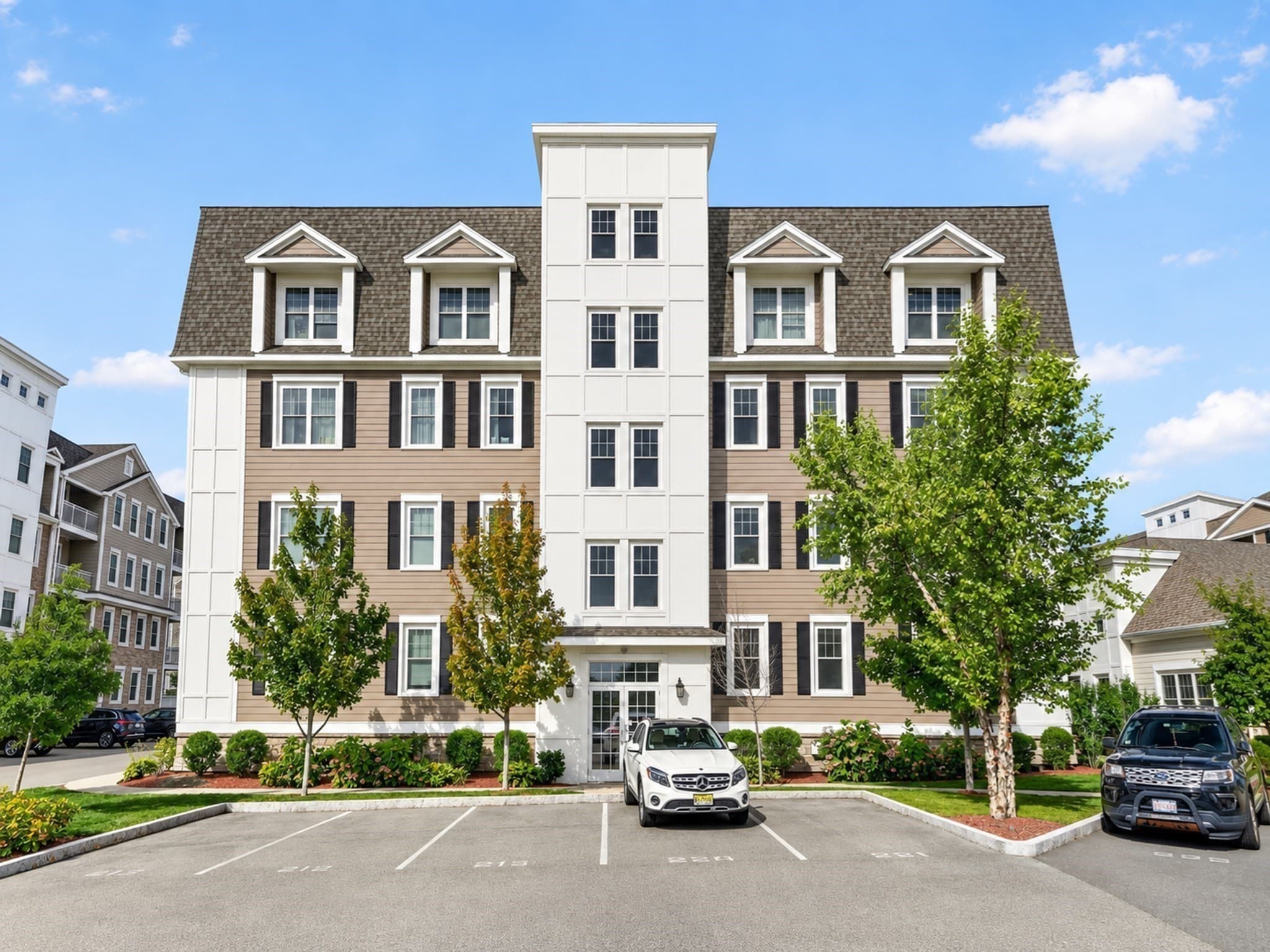 Condominium at 320 Middlesex Ave # D202, Medford MA 02155, Medford, photo 29 of 33