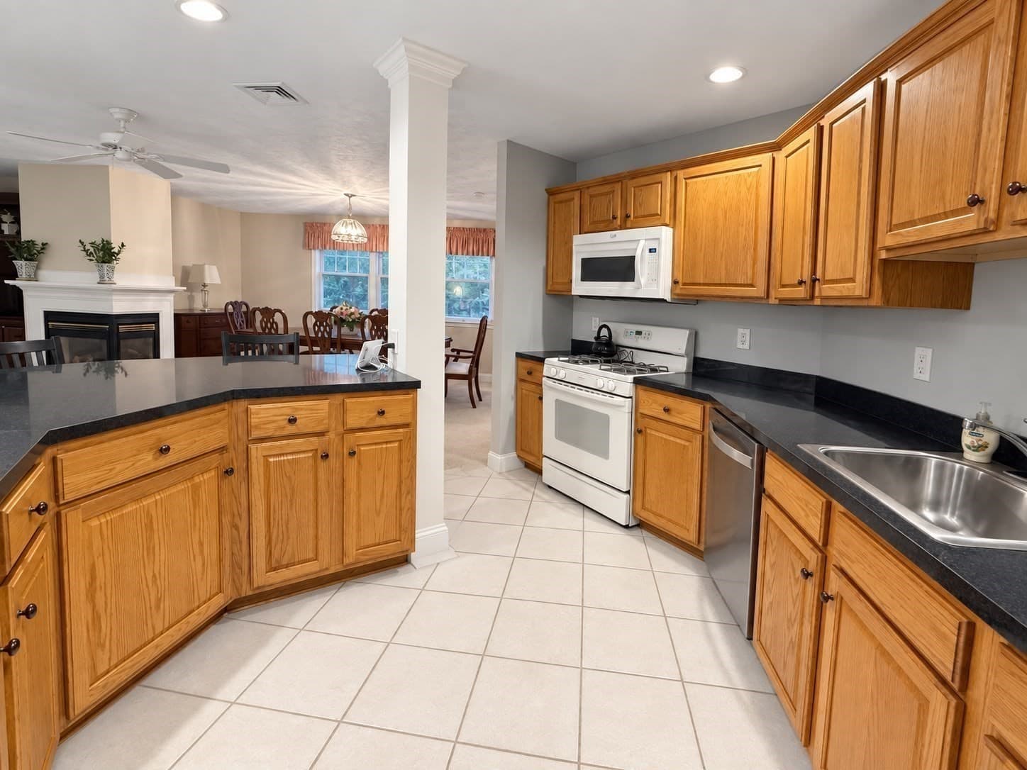 Condominium at 6 Technology Dr # 133, Chelmsford MA 01863, Chelmsford, photo 6 of 25