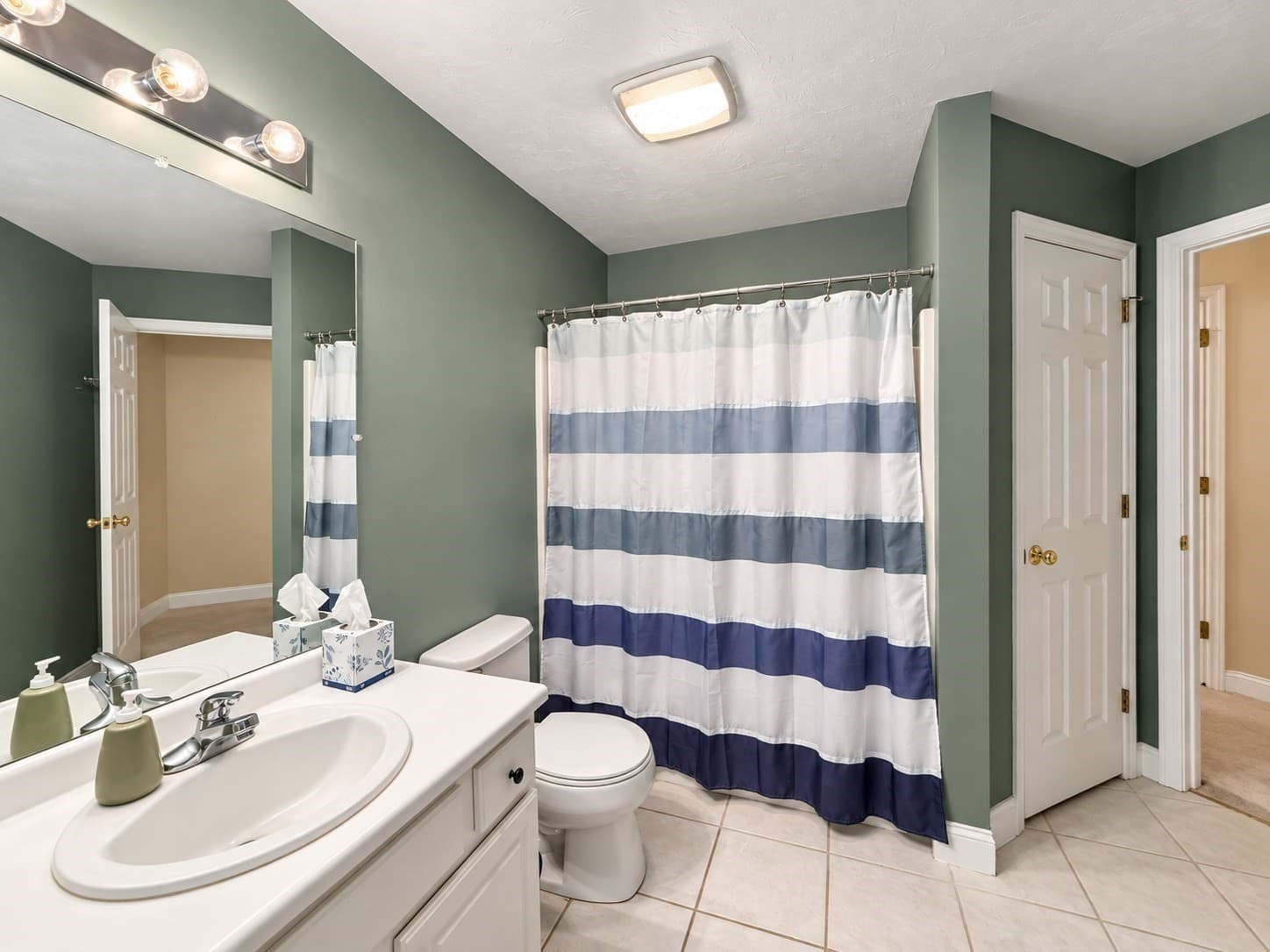 Condominium at 6 Technology Dr # 133, Chelmsford MA 01863, Chelmsford, photo 18 of 25