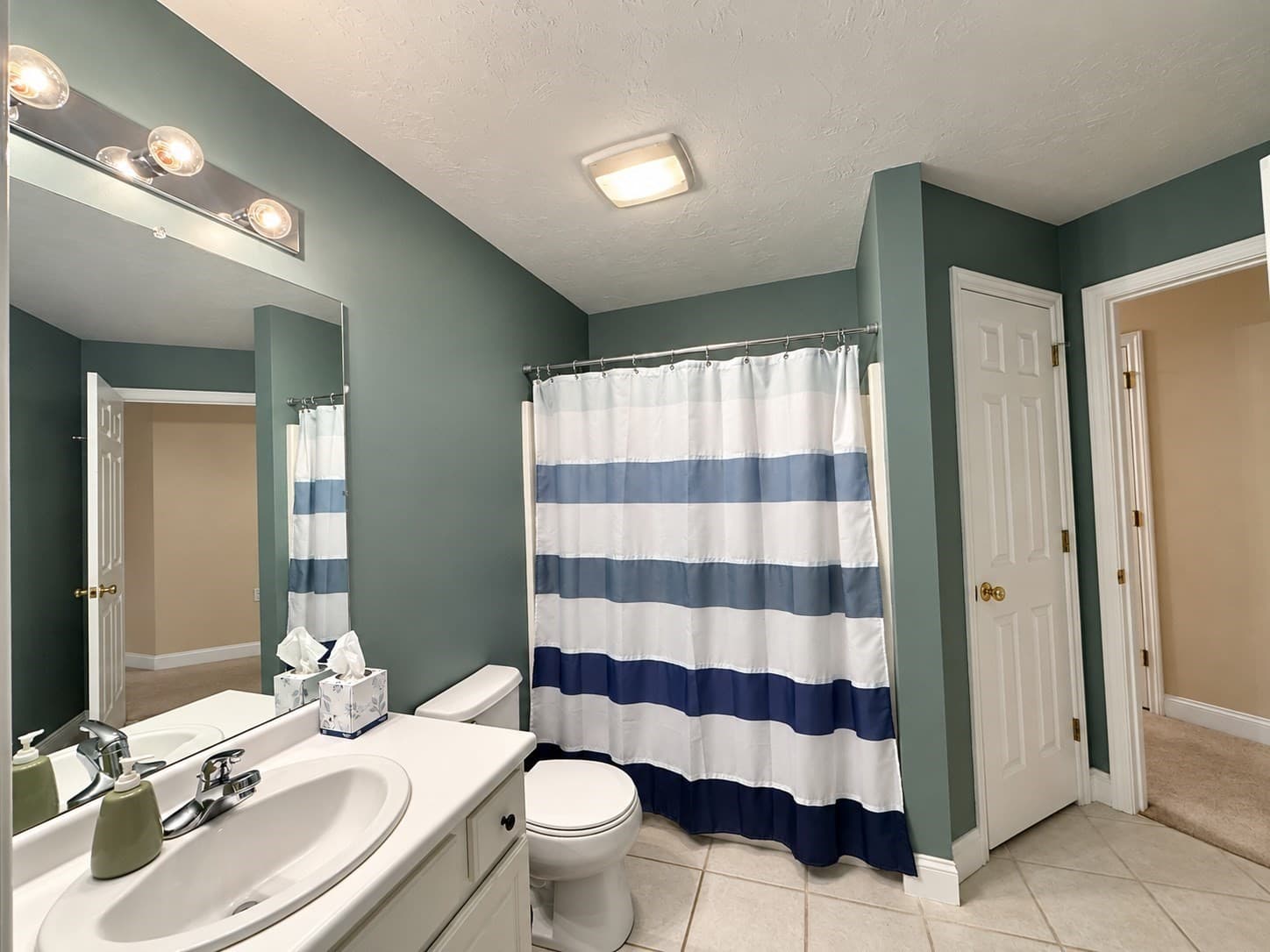 Condominium at 6 Technology Dr # 133, Chelmsford MA 01863, Chelmsford, photo 19 of 25