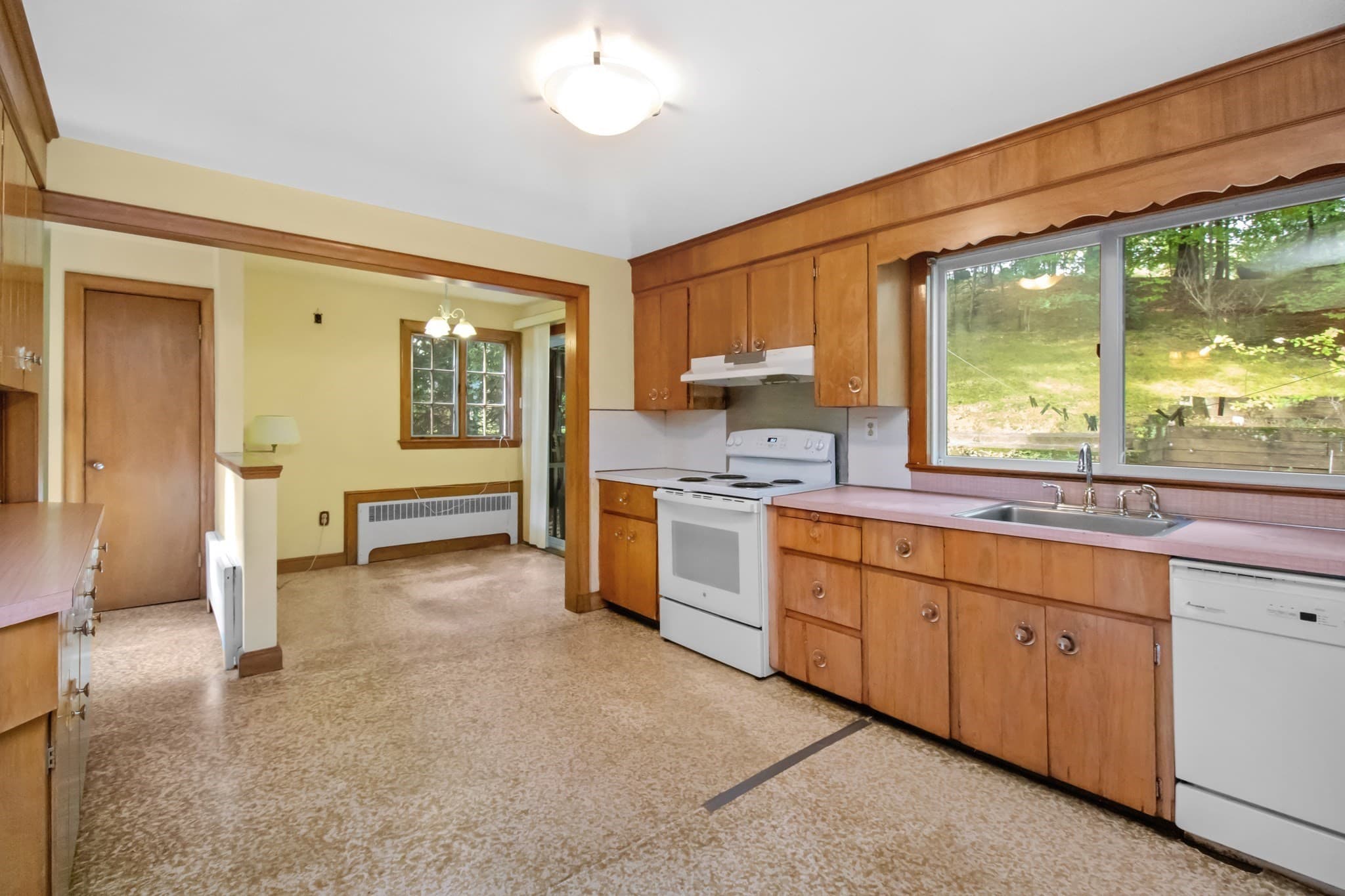 Single Family Residence at 25 Arlington St, Winchester MA 01890, Winchester, photo 6 of 32
