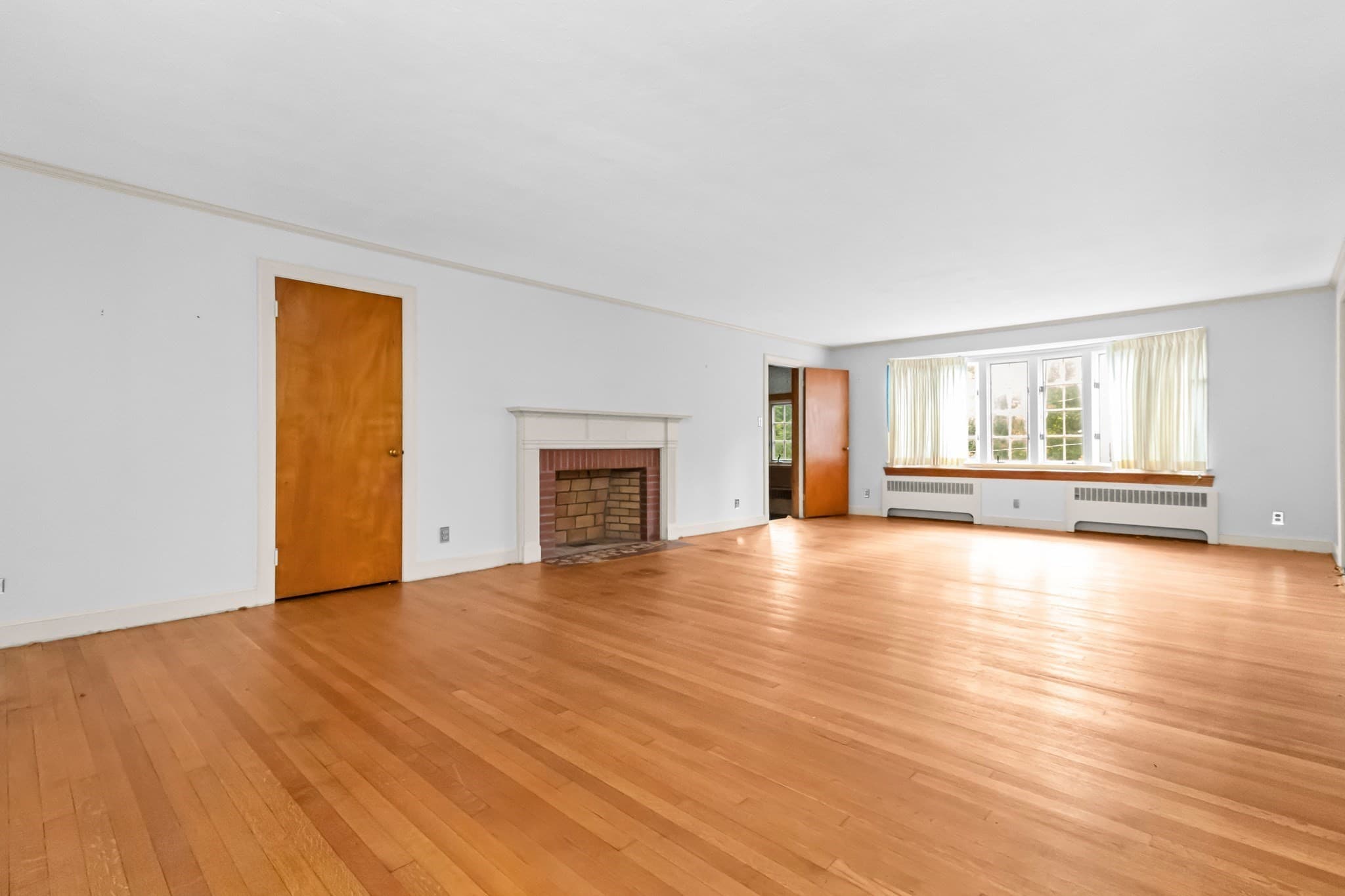 Single Family Residence at 25 Arlington St, Winchester MA 01890, Winchester, photo 3 of 32