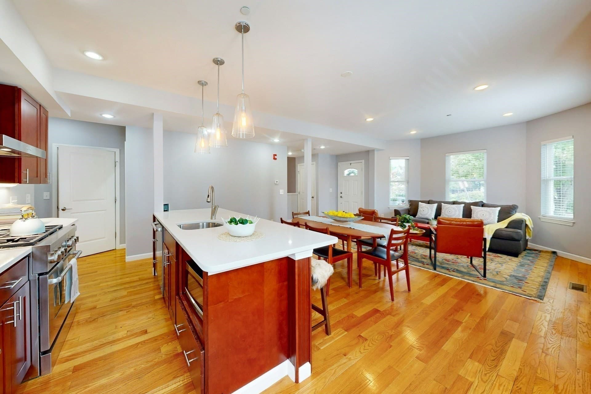 Condominium at 104 Holland St. # 1, Somerville MA 02144, Somerville, photo 9 of 33