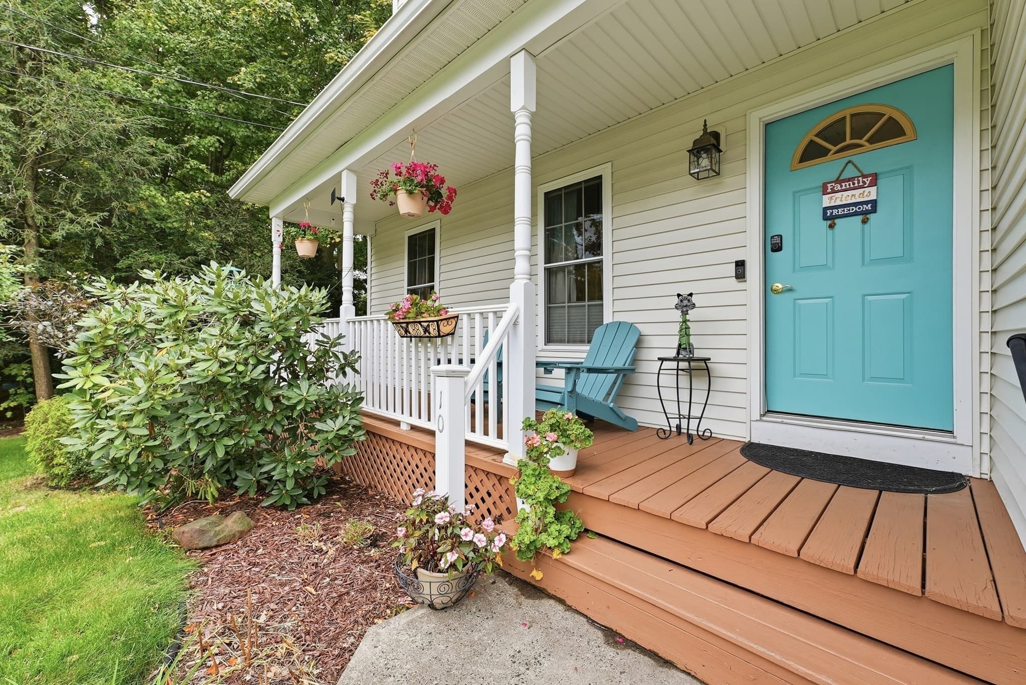 Single Family Residence at 10 John St, East Longmeadow MA 01028, East Longmeadow, photo 2 of 38