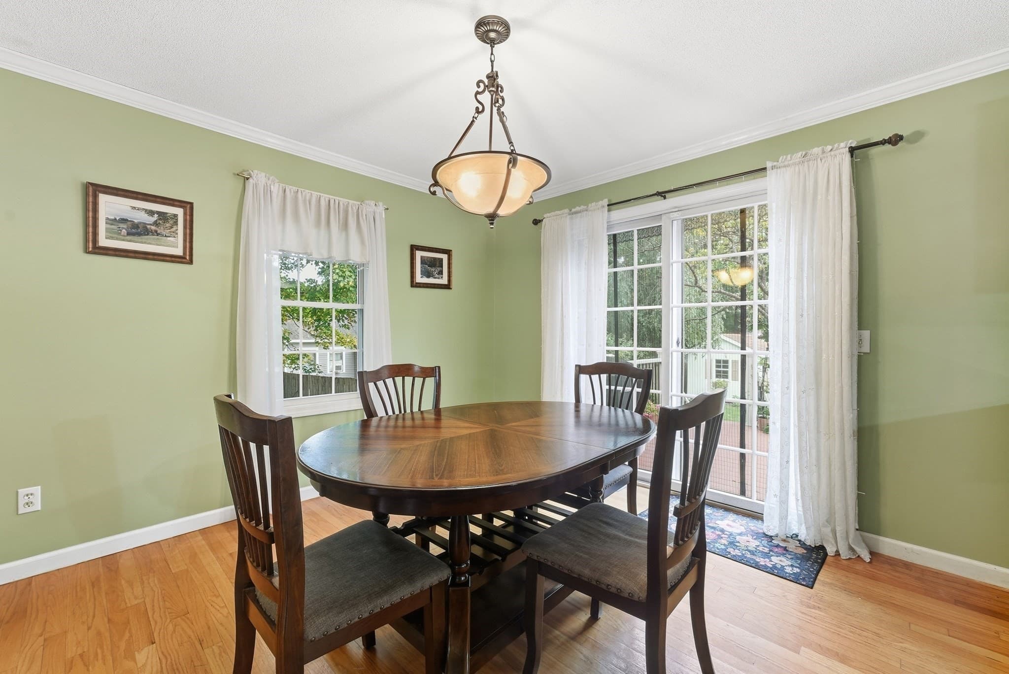 Single Family Residence at 10 John St, East Longmeadow MA 01028, East Longmeadow, photo 9 of 38