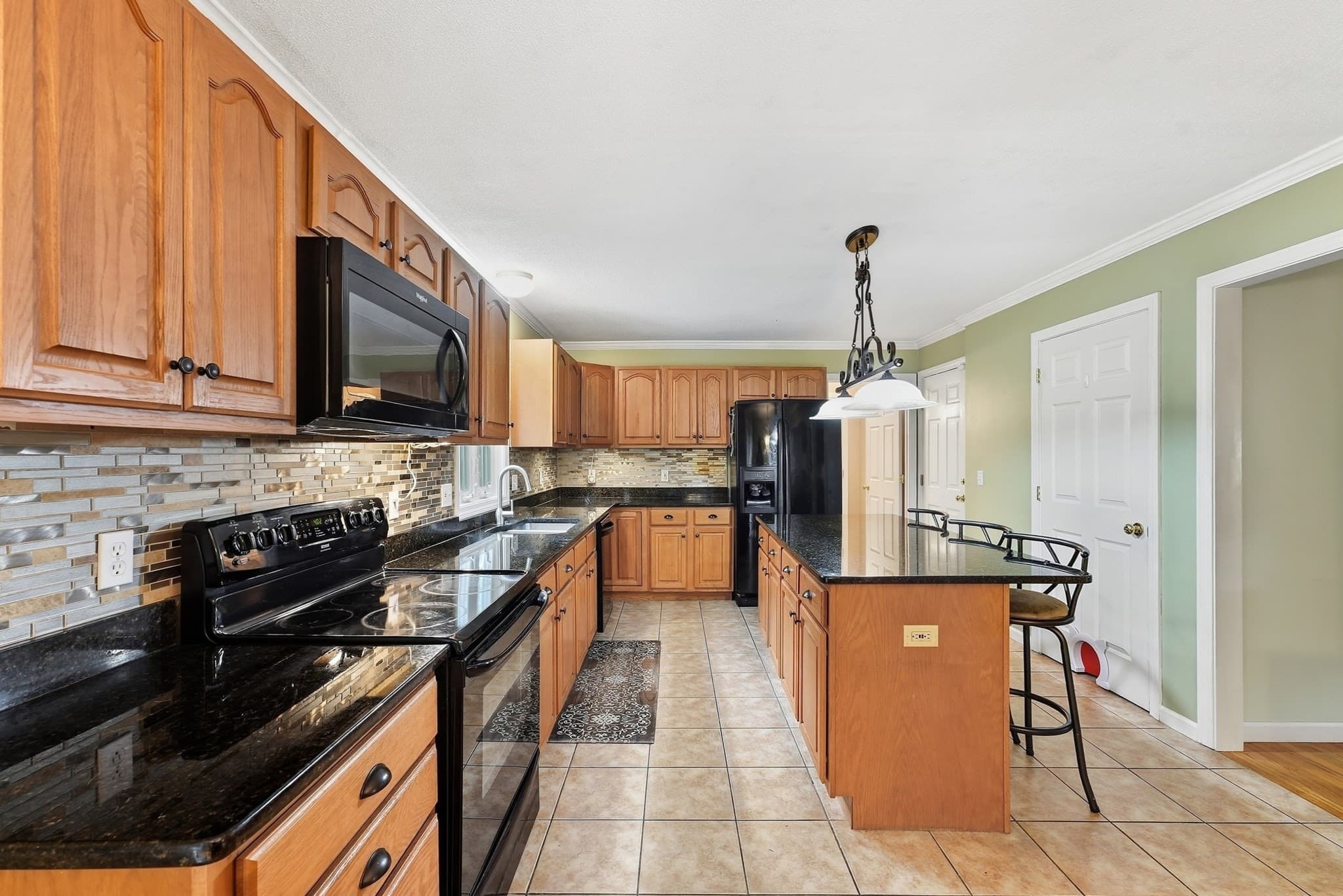 Single Family Residence at 10 John St, East Longmeadow MA 01028, East Longmeadow, photo 10 of 38