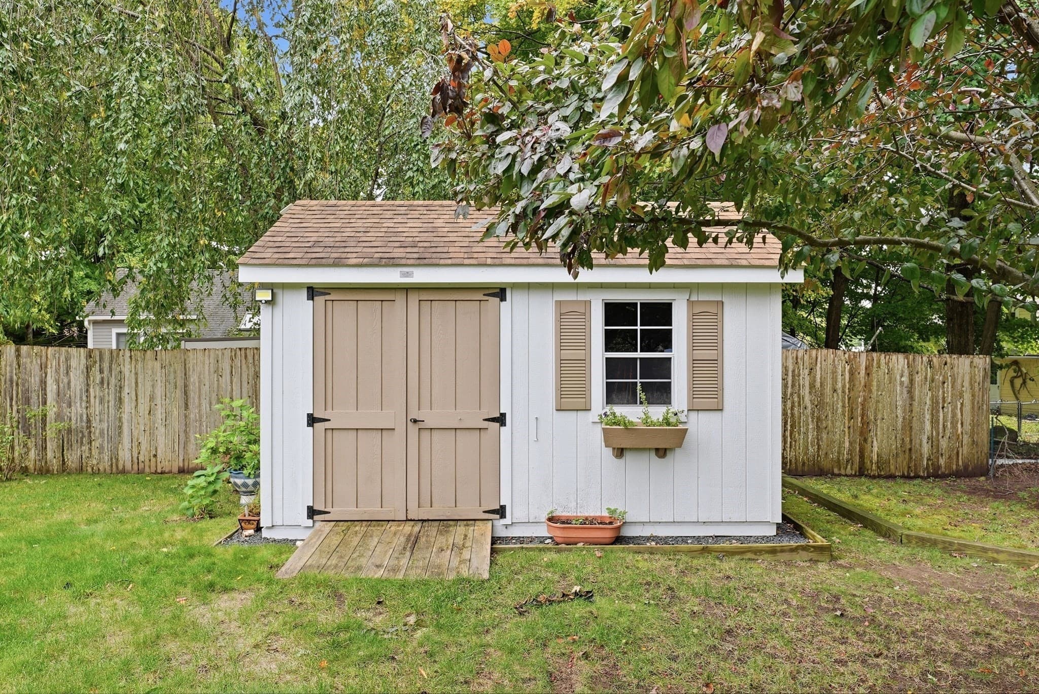 Single Family Residence at 10 John St, East Longmeadow MA 01028, East Longmeadow, photo 33 of 38