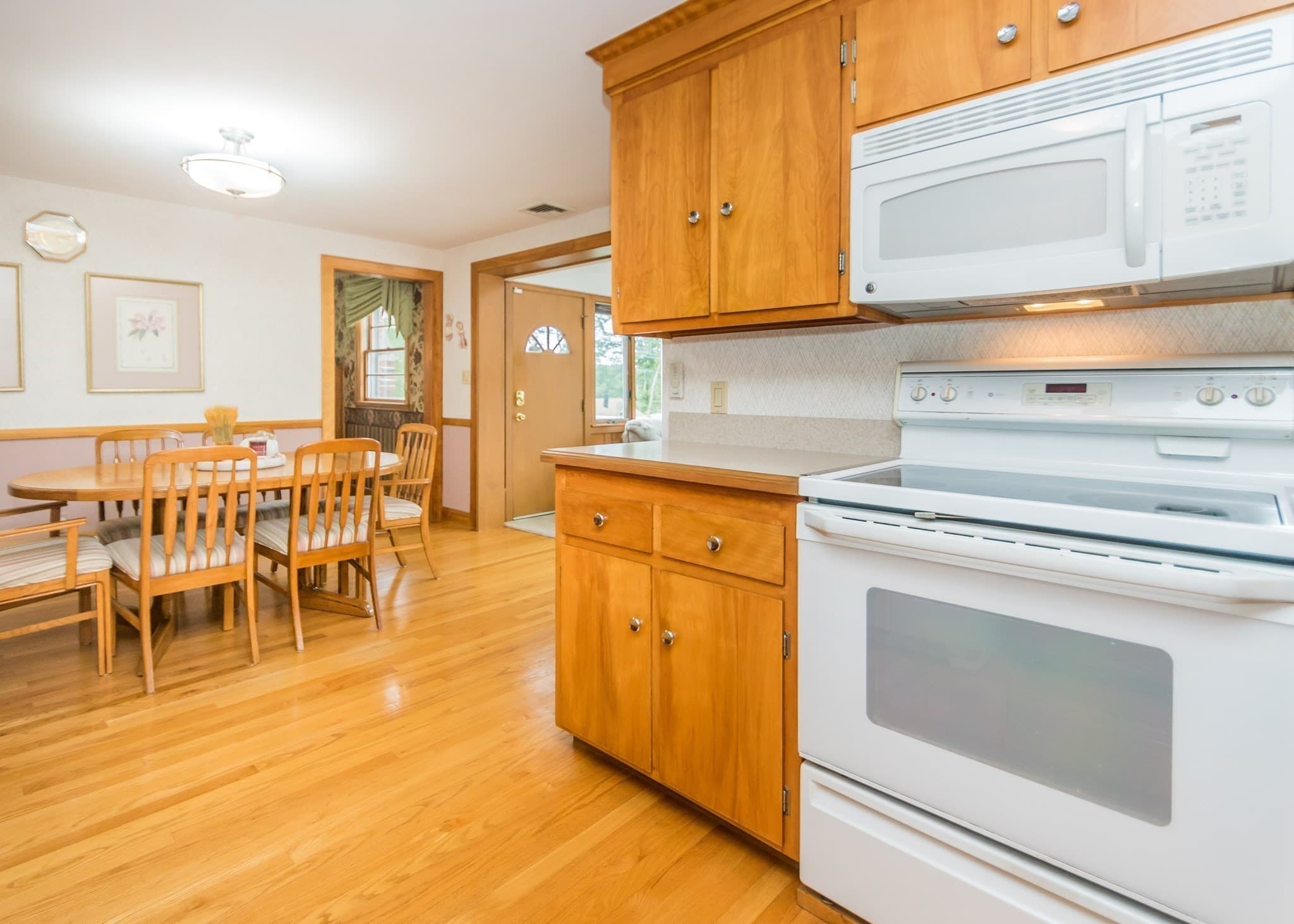 Single Family Residence at 1785 Trapelo Road, Waltham MA 02451, Waltham, photo 7 of 30