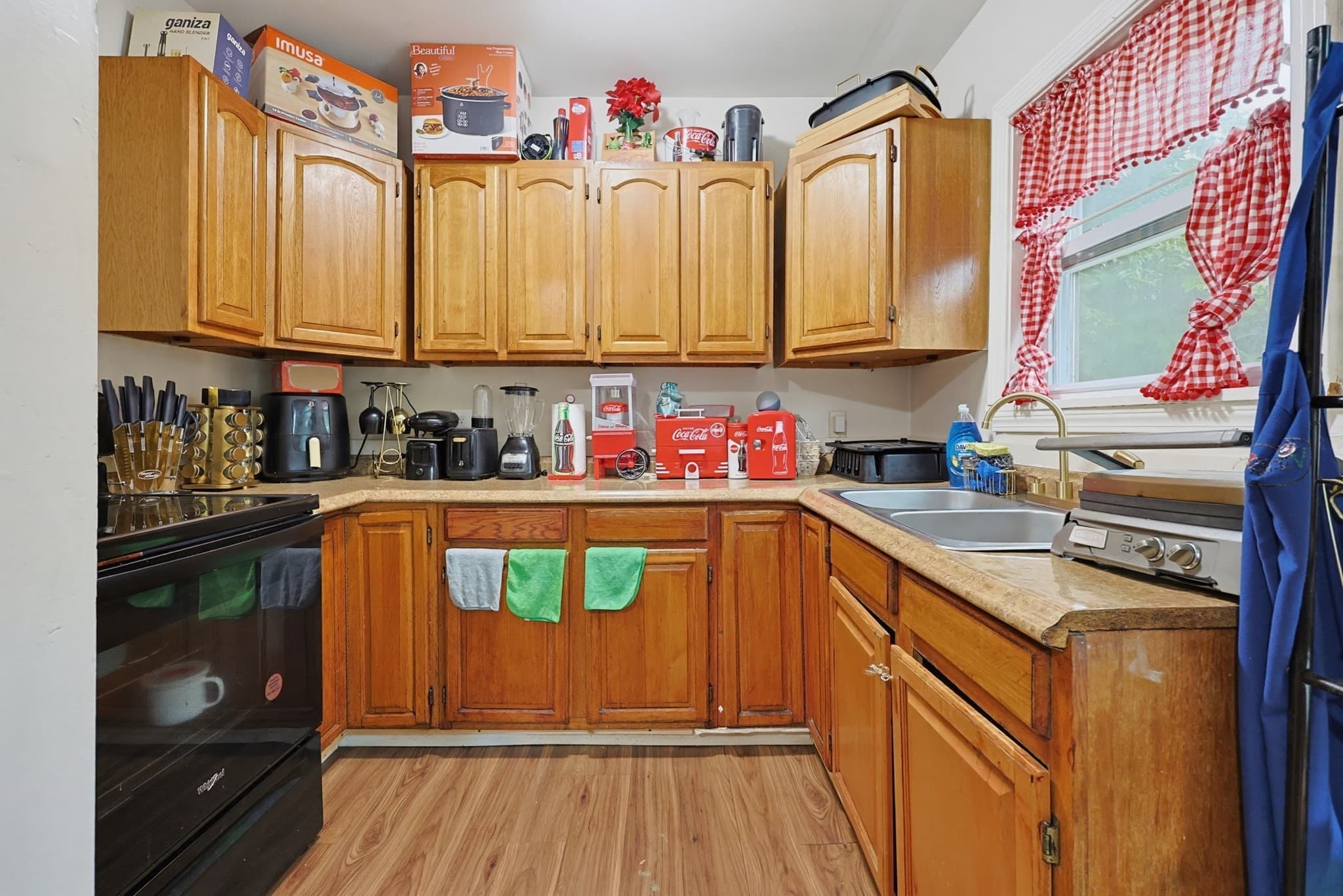 Multi Family at 1550-1552 Main St., Worcester MA 01603, Worcester, photo 26 of 31