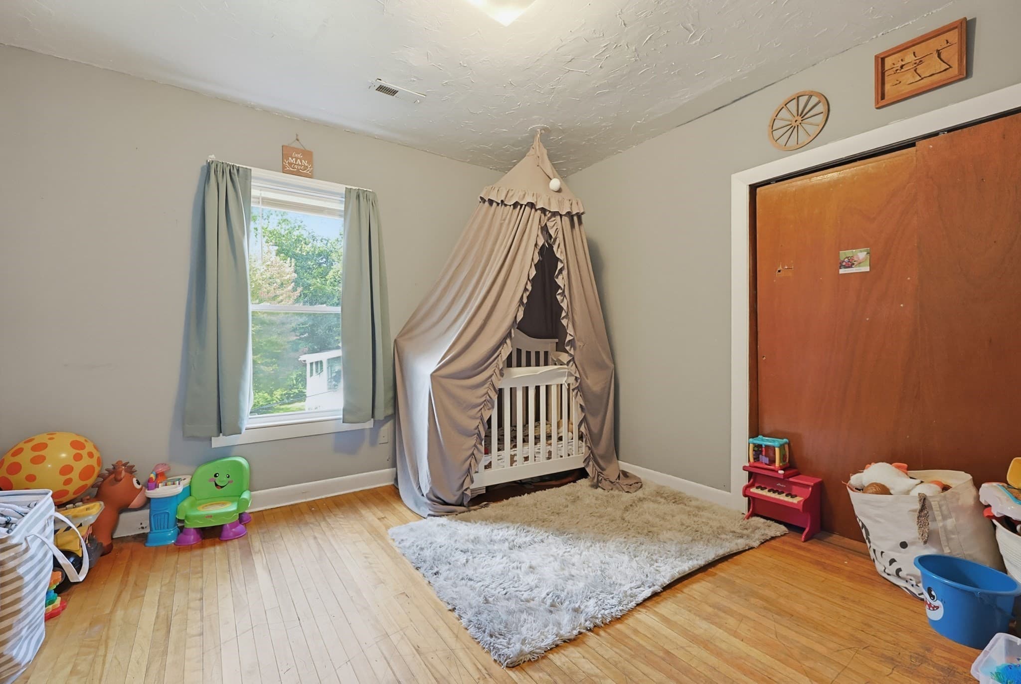 Multi Family at 1550-1552 Main St., Worcester MA 01603, Worcester, photo 10 of 31