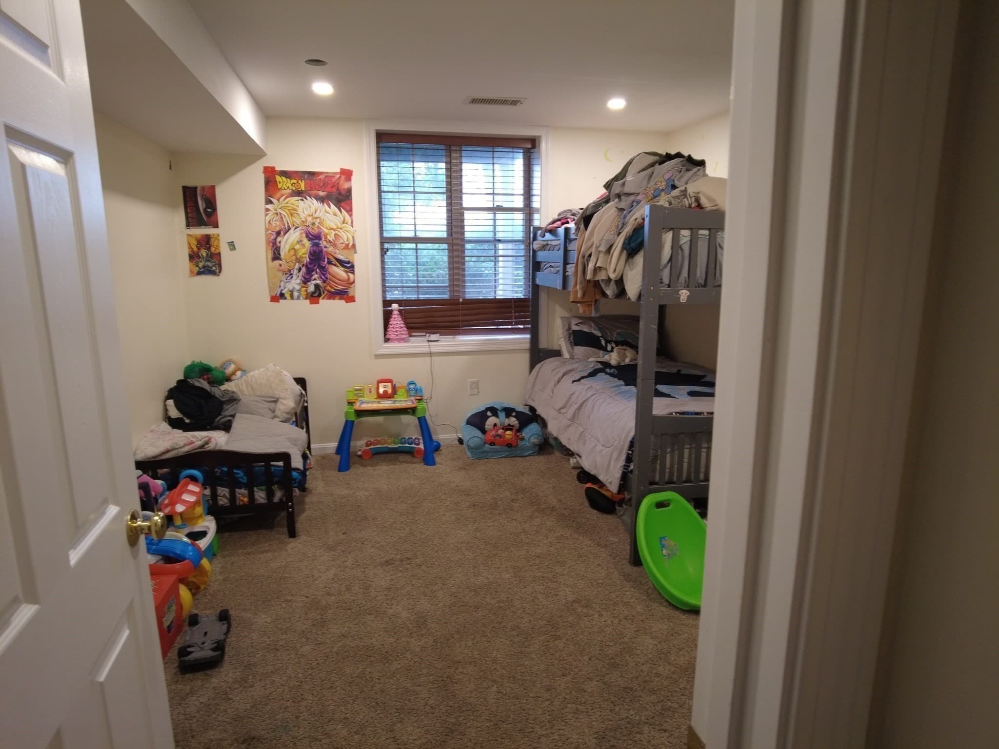 Condominium at 1303 Carriage Ln # 1303, Taunton MA 02780, Taunton, photo 8 of 13