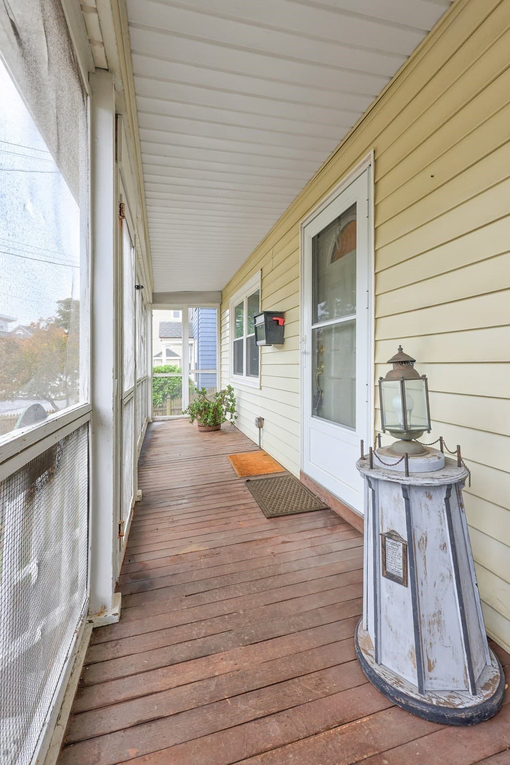 Single Family Residence at 16 North Ave, Winthrop MA 02152, Winthrop, photo 2 of 36
