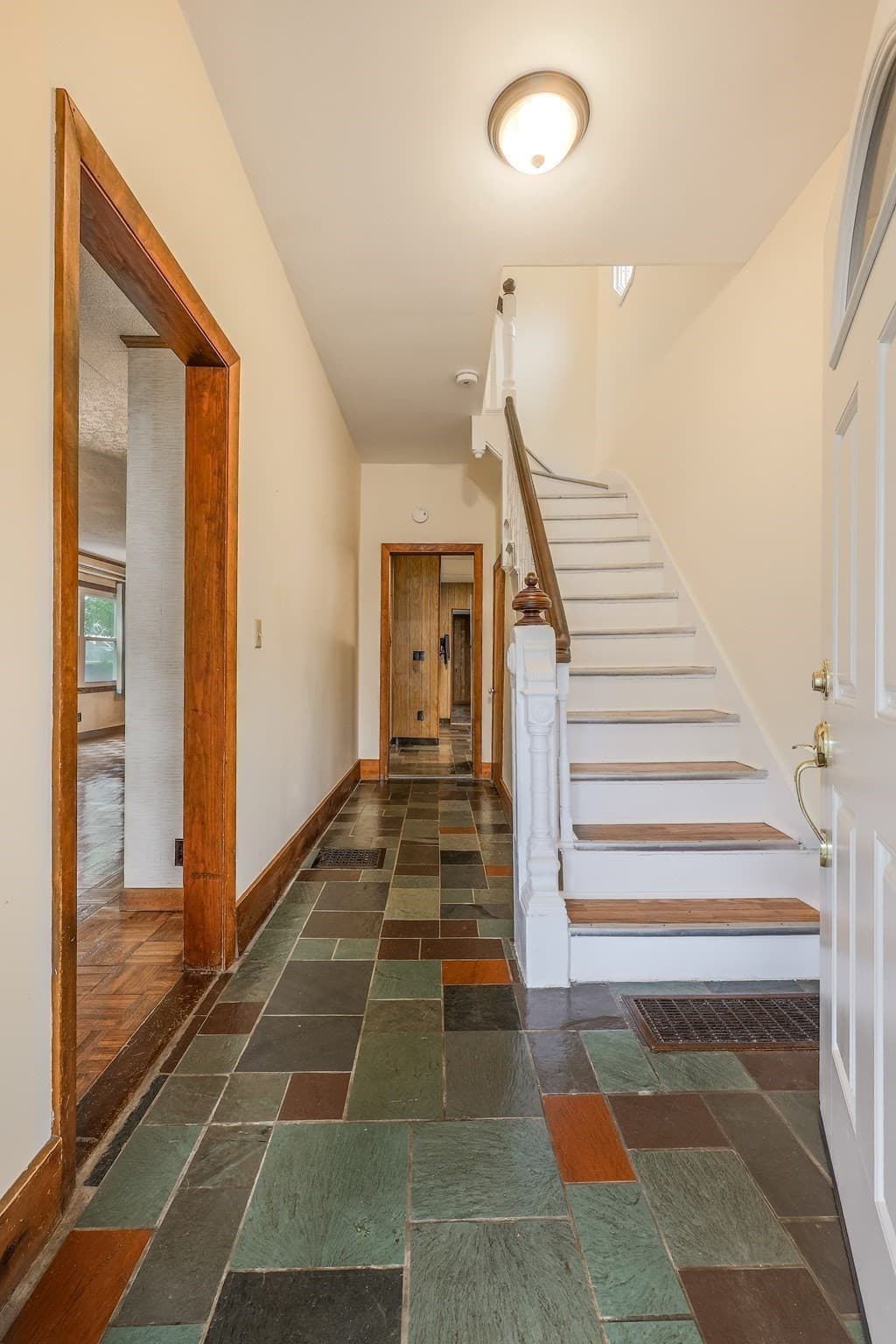 Single Family Residence at 16 North Ave, Winthrop MA 02152, Winthrop, photo 4 of 36