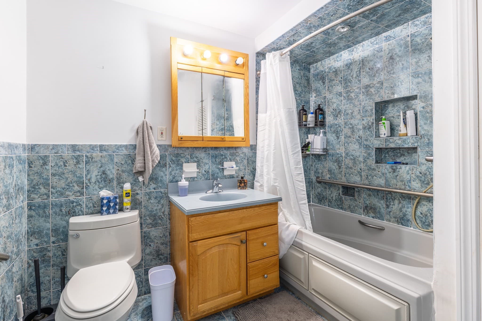 Multi Family at 119 M Street, Boston MA 02127, Boston, photo 6 of 18