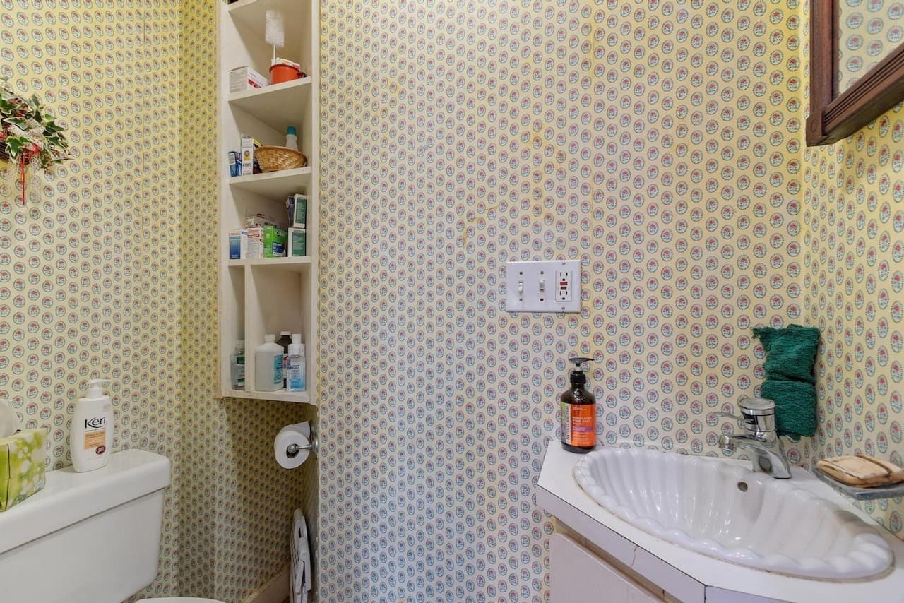 Single Family Residence at 124 Prescott St, Reading MA 01867, Reading, photo 17 of 42