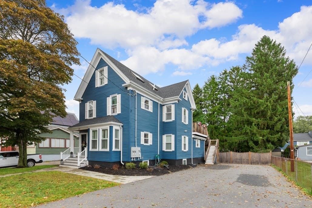Multi Family at 474 Central St, Saugus MA 01906, Saugus, photo 2 of 35