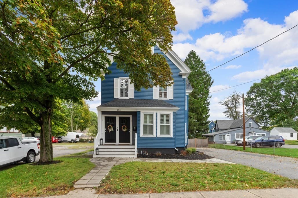Multi Family at 474 Central St, Saugus MA 01906, Saugus, photo 3 of 35