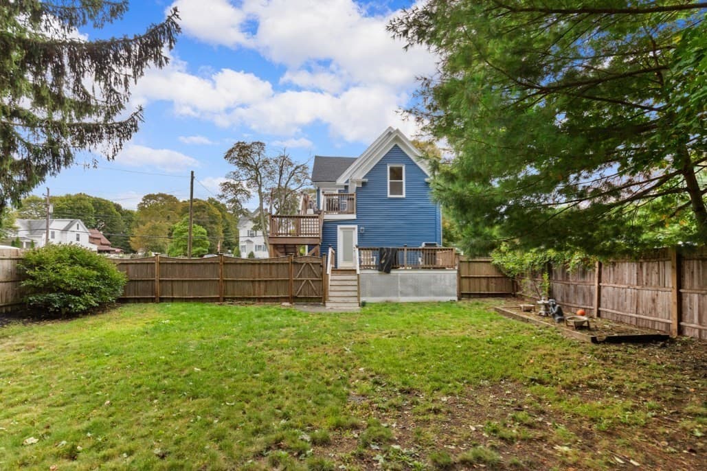 Multi Family at 474 Central St, Saugus MA 01906, Saugus, photo 33 of 35