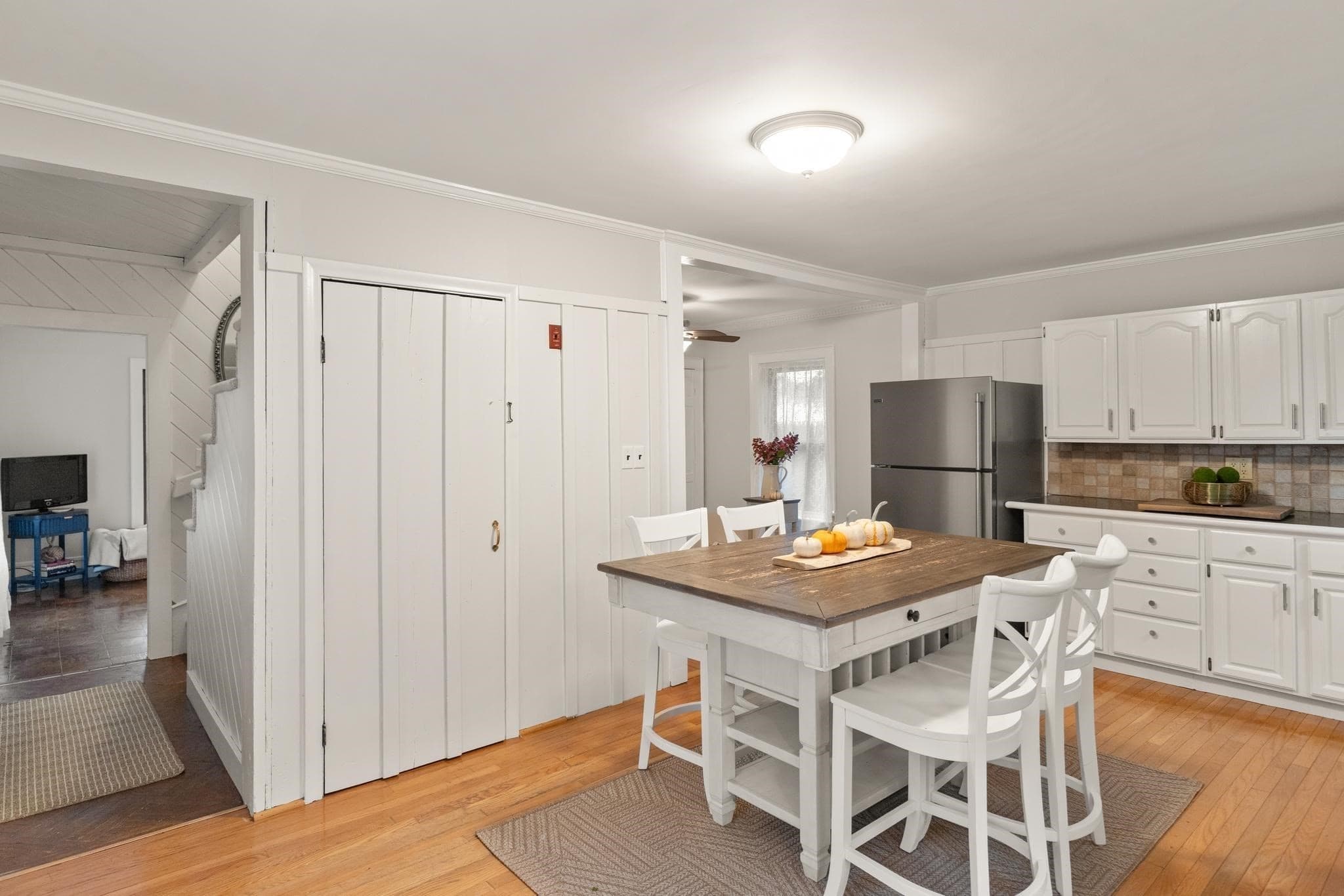 Single Family Residence at 15 Myrtle St, Beverly MA 01915, Beverly, photo 6 of 36