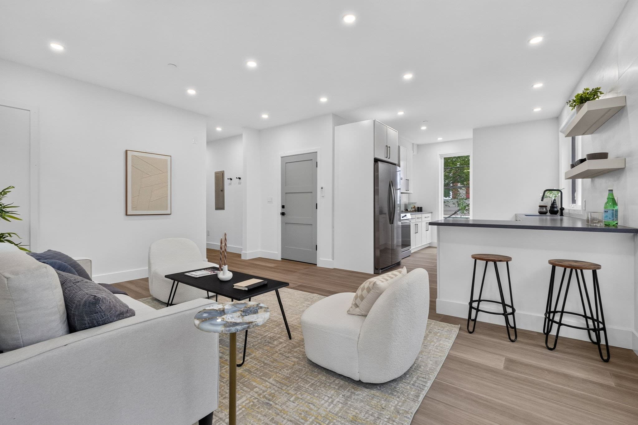 Condominium at 116 Heath Street # B, Somerville MA 02145, Somerville, photo 4 of 17