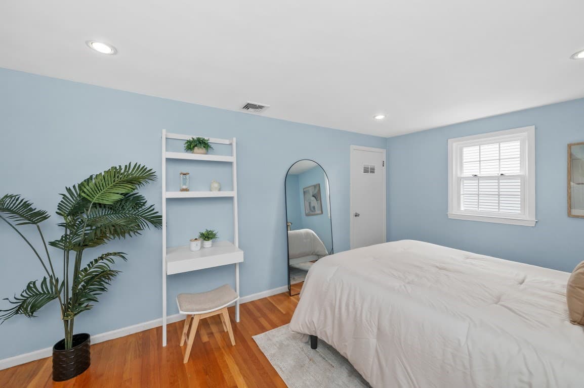 Single Family Residence at 203 Woburn Street, Medford MA 02155, Medford, photo 9 of 28