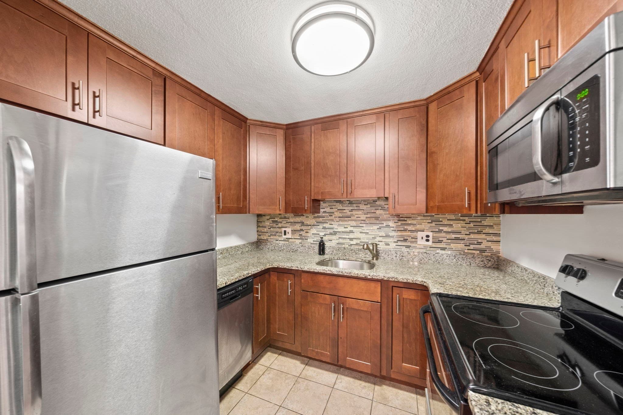 Condominium at 95 Fountain Ln # 3, Weymouth MA 02190, Weymouth, photo 11 of 21