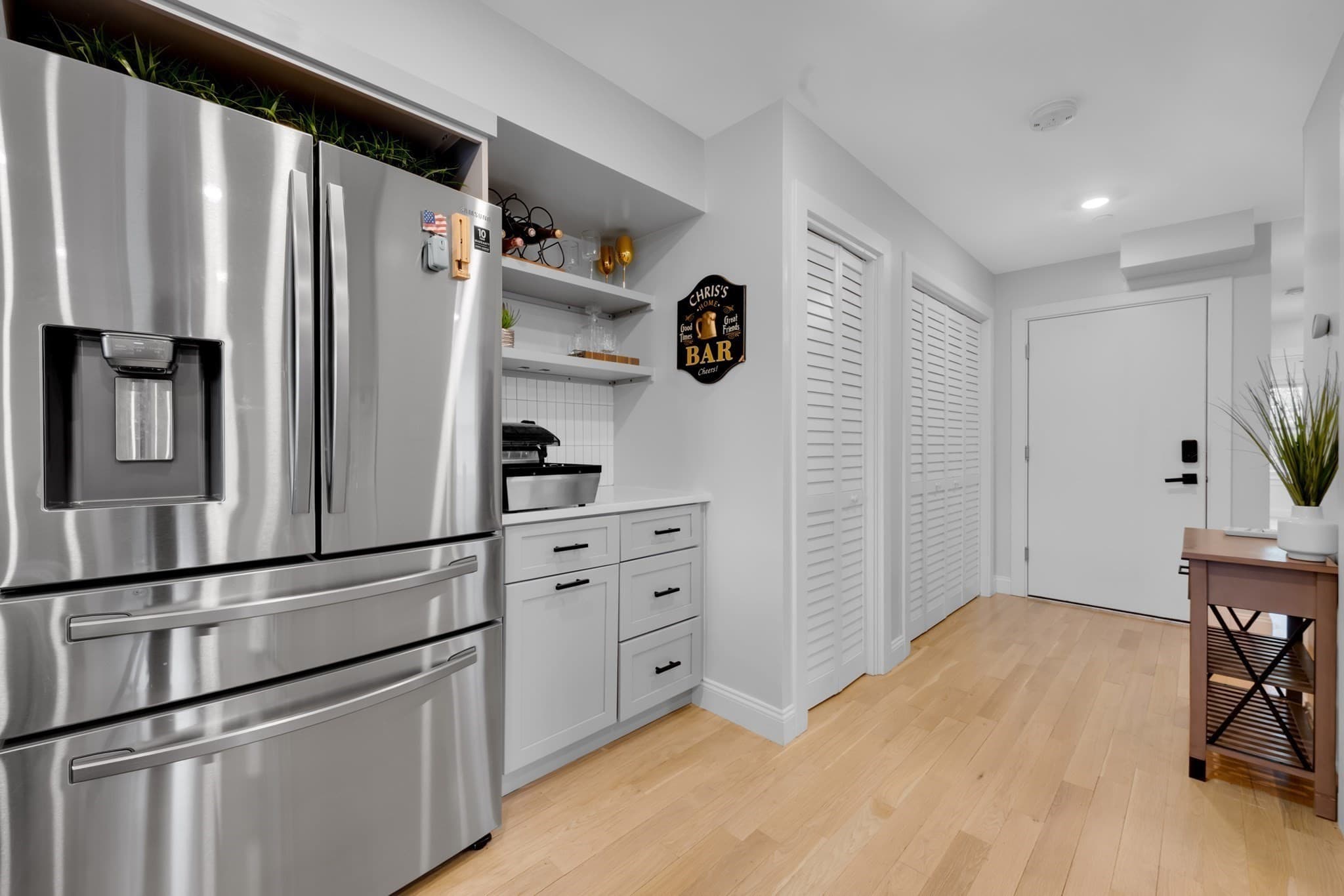 Condominium at 74 Everett St # 3, Boston MA 02128, Boston, photo 7 of 29