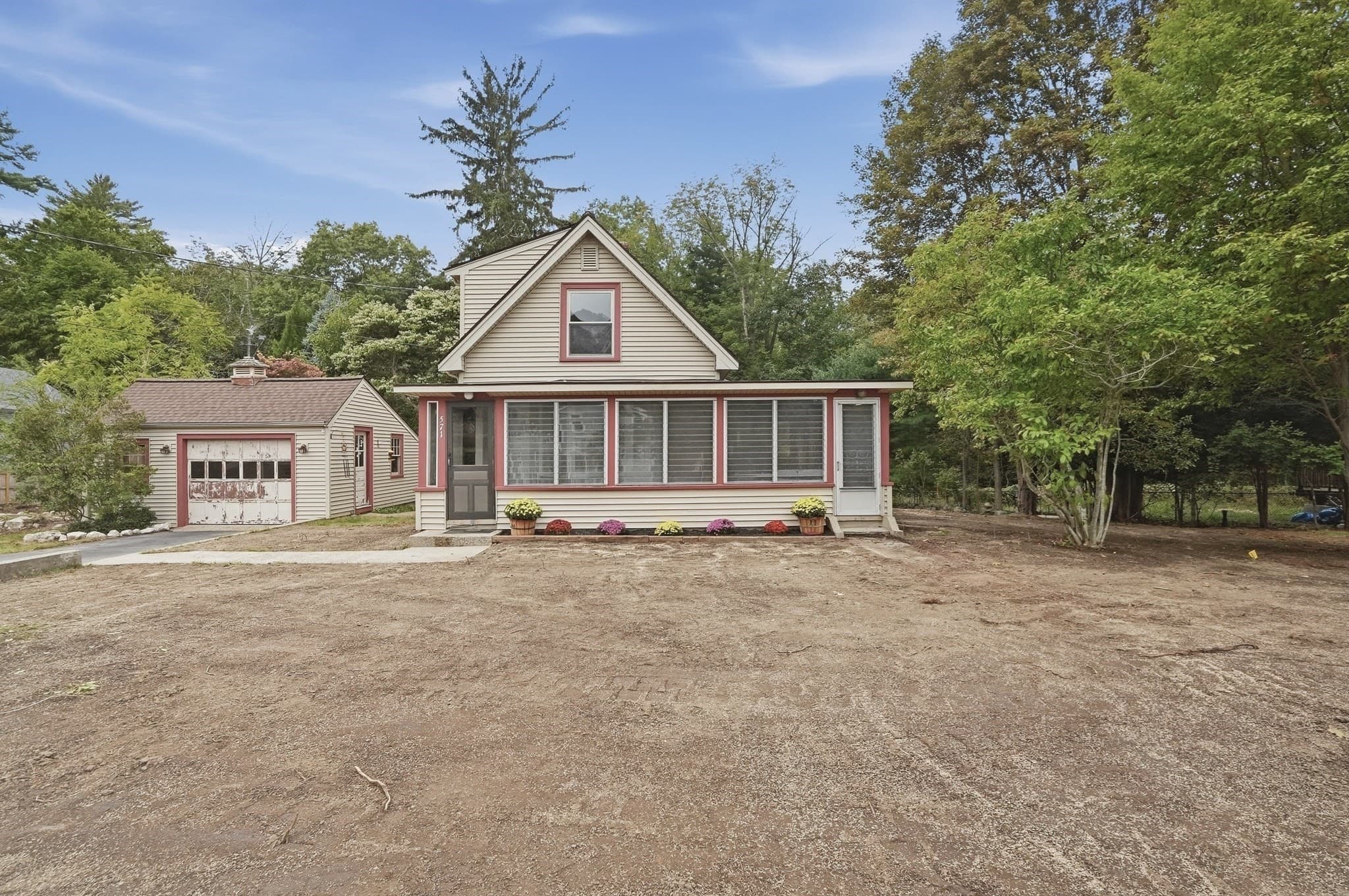 Single Family Residence at 571 State St, Hanson MA 02341, Hanson, photo 2 of 34