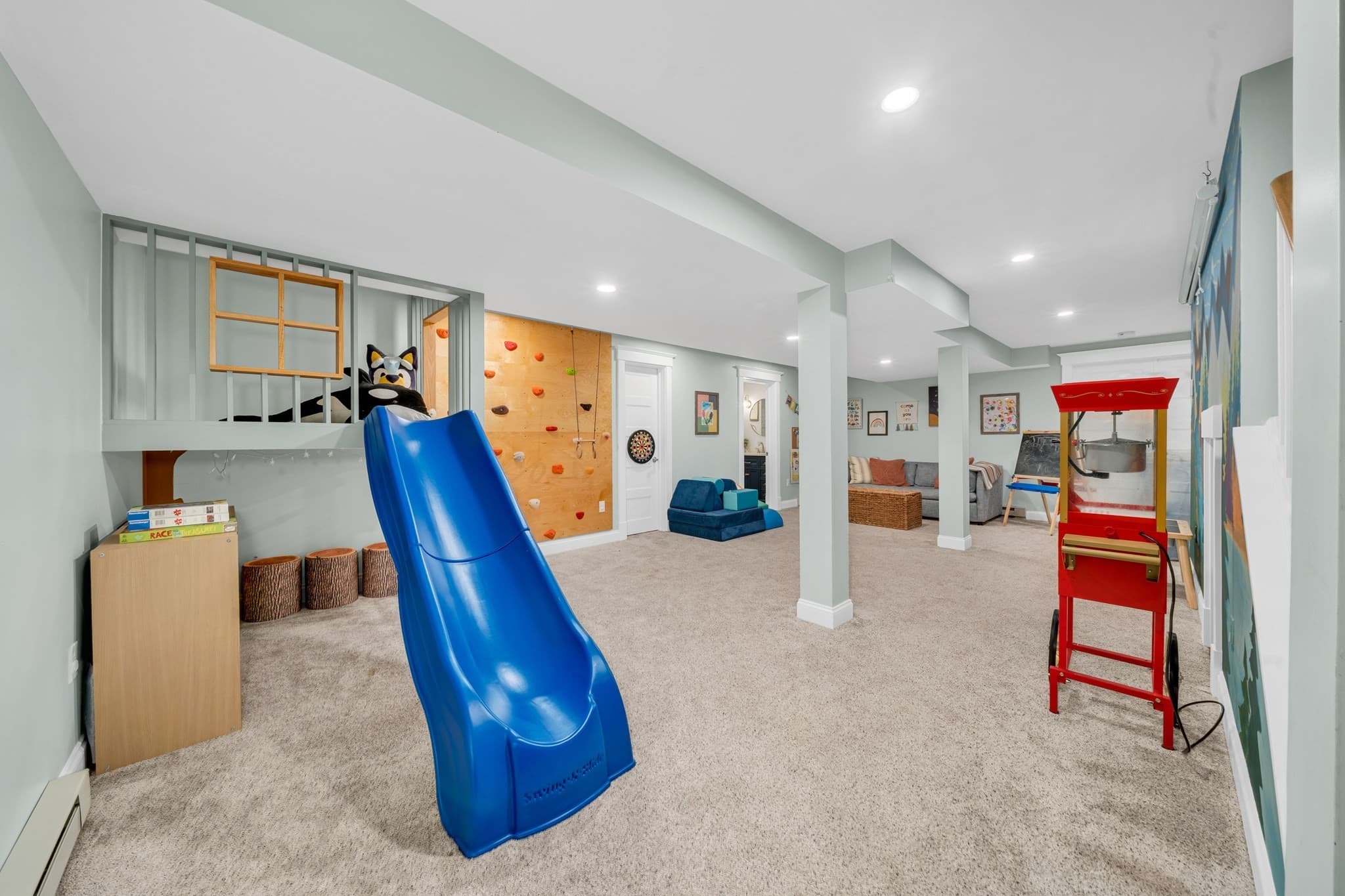 Single Family Residence at 20 Boyd Dr, Newburyport MA 01950, Newburyport, photo 18 of 40