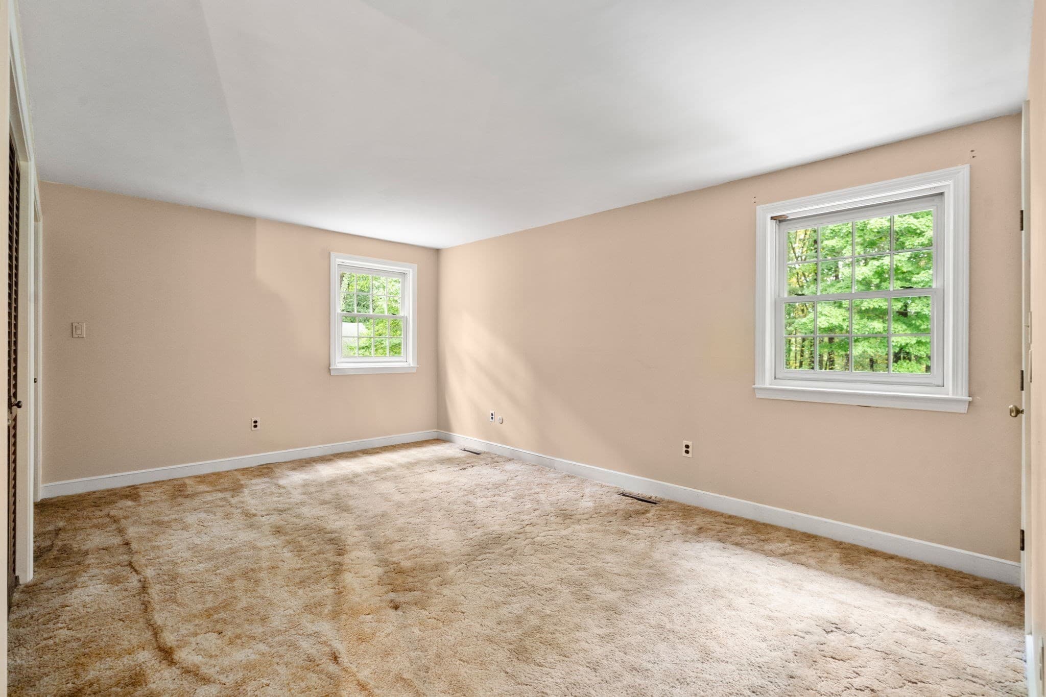 Single Family Residence at 11 Summit Road, Southborough MA 01772, Southborough, photo 16 of 41
