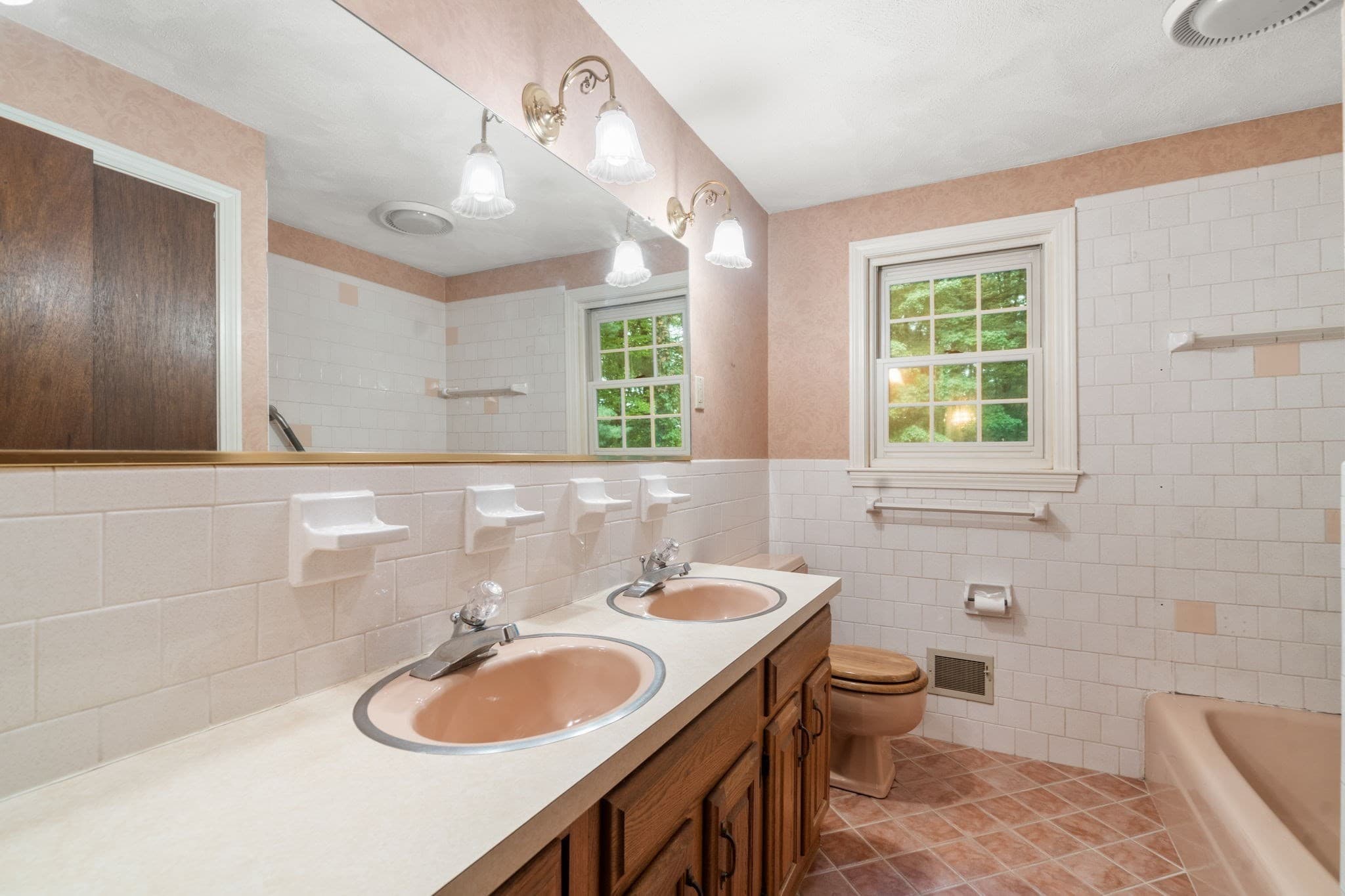 Single Family Residence at 11 Summit Road, Southborough MA 01772, Southborough, photo 26 of 41
