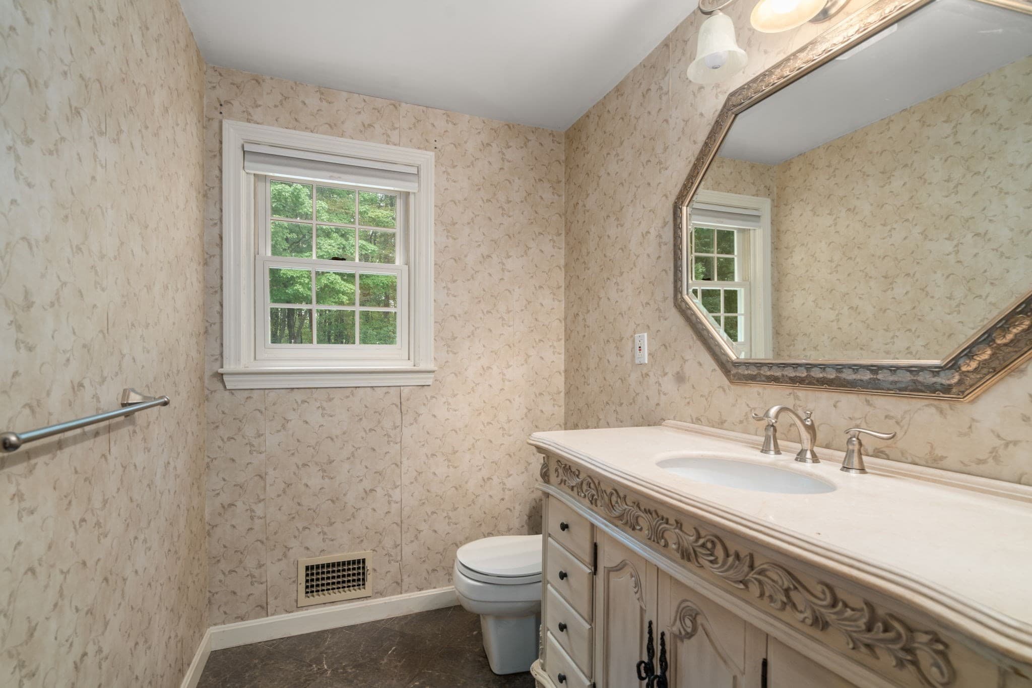 Single Family Residence at 11 Summit Road, Southborough MA 01772, Southborough, photo 10 of 41