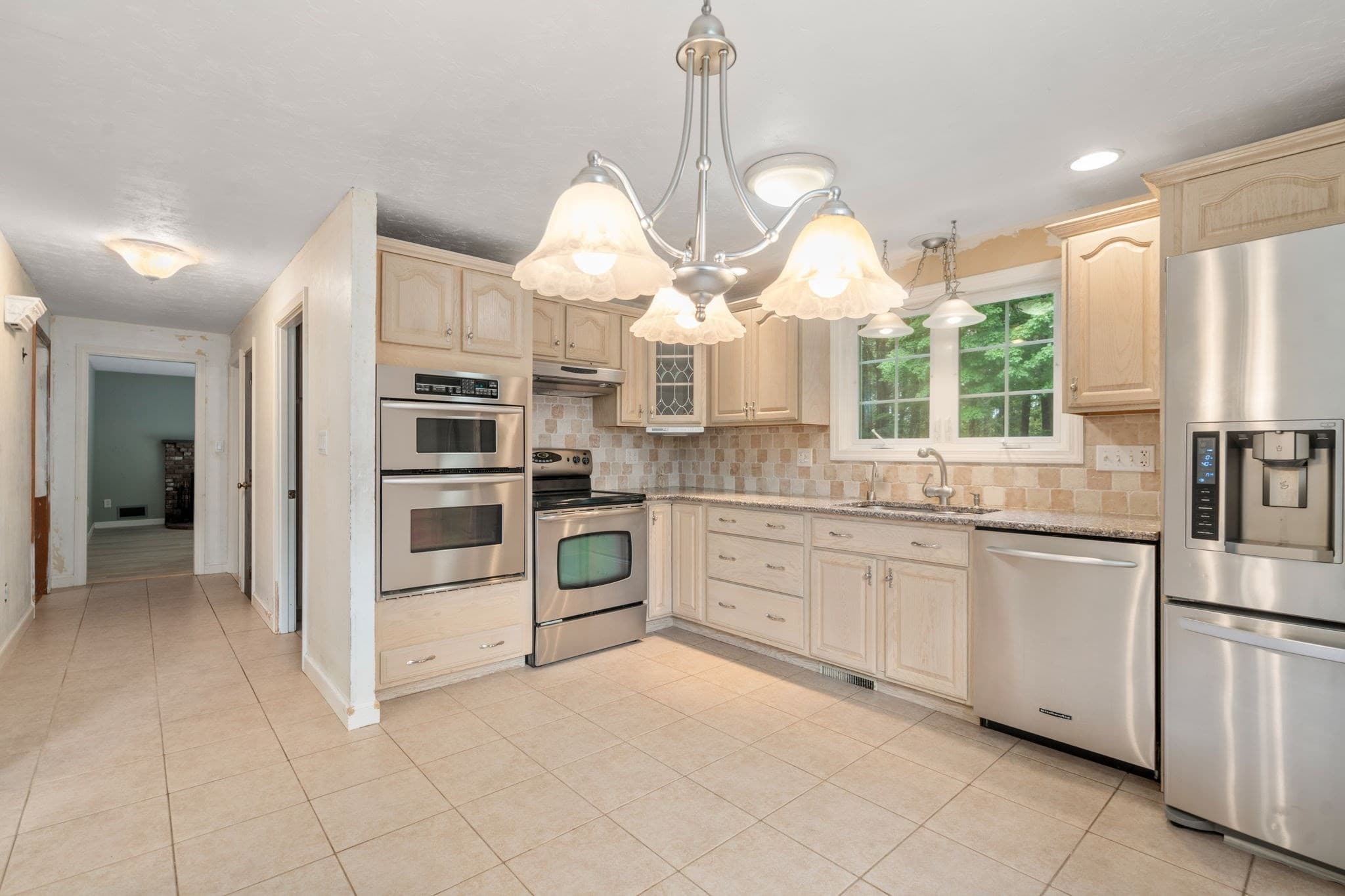 Single Family Residence at 11 Summit Road, Southborough MA 01772, Southborough, photo 8 of 41