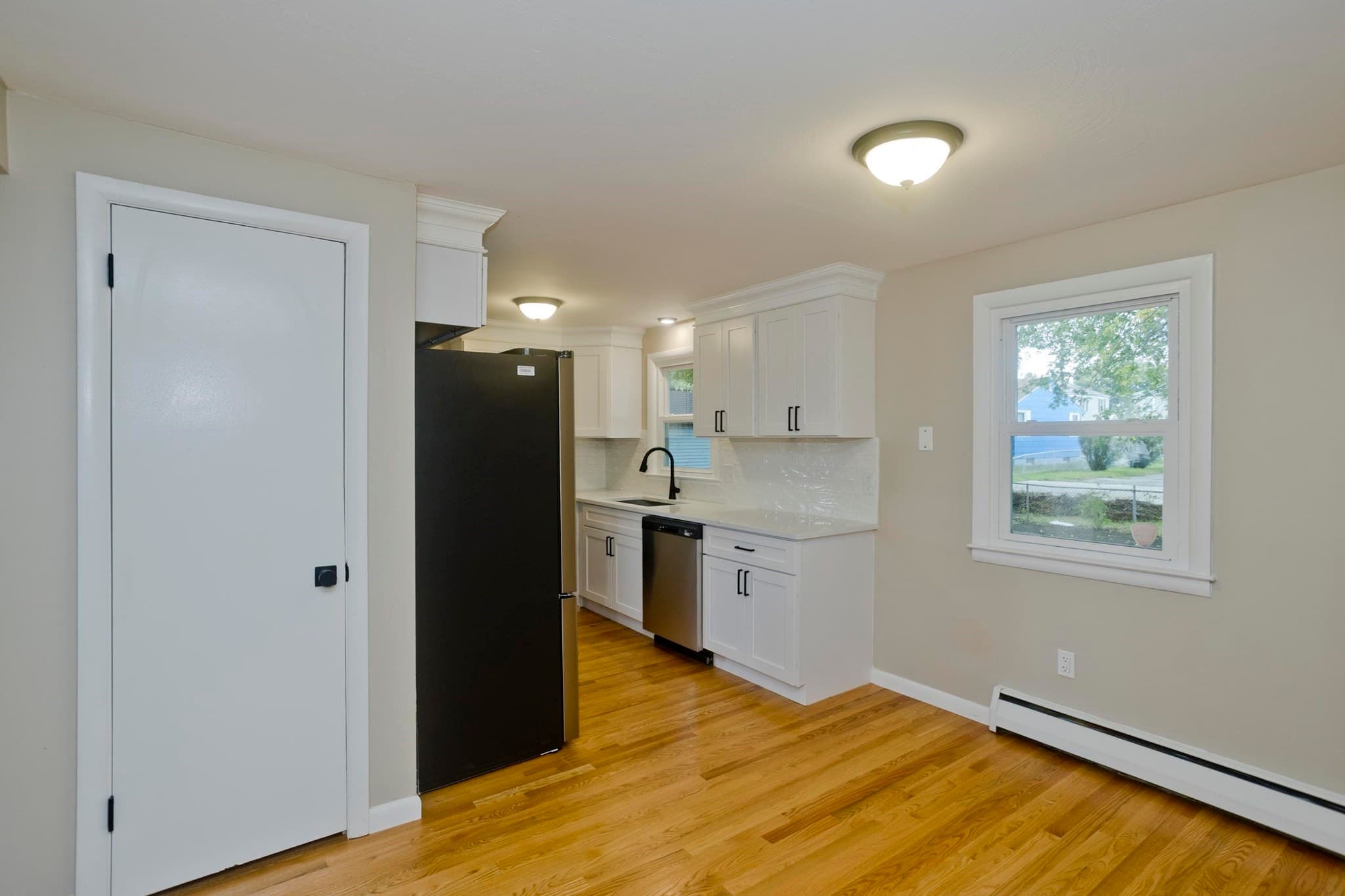 Single Family Residence at 82 Gill St, Chicopee MA 01013, Chicopee, photo 6 of 26