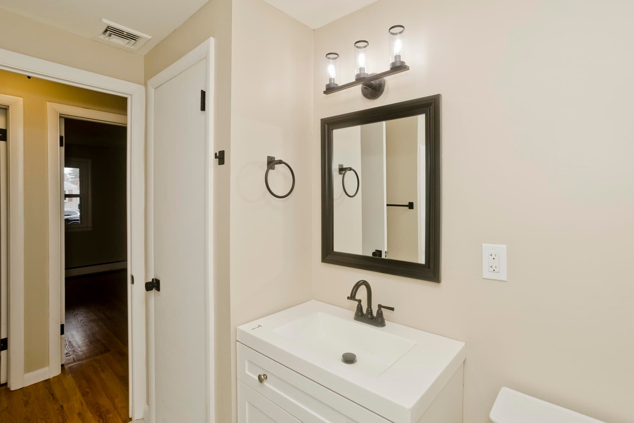 Single Family Residence at 82 Gill St, Chicopee MA 01013, Chicopee, photo 11 of 26