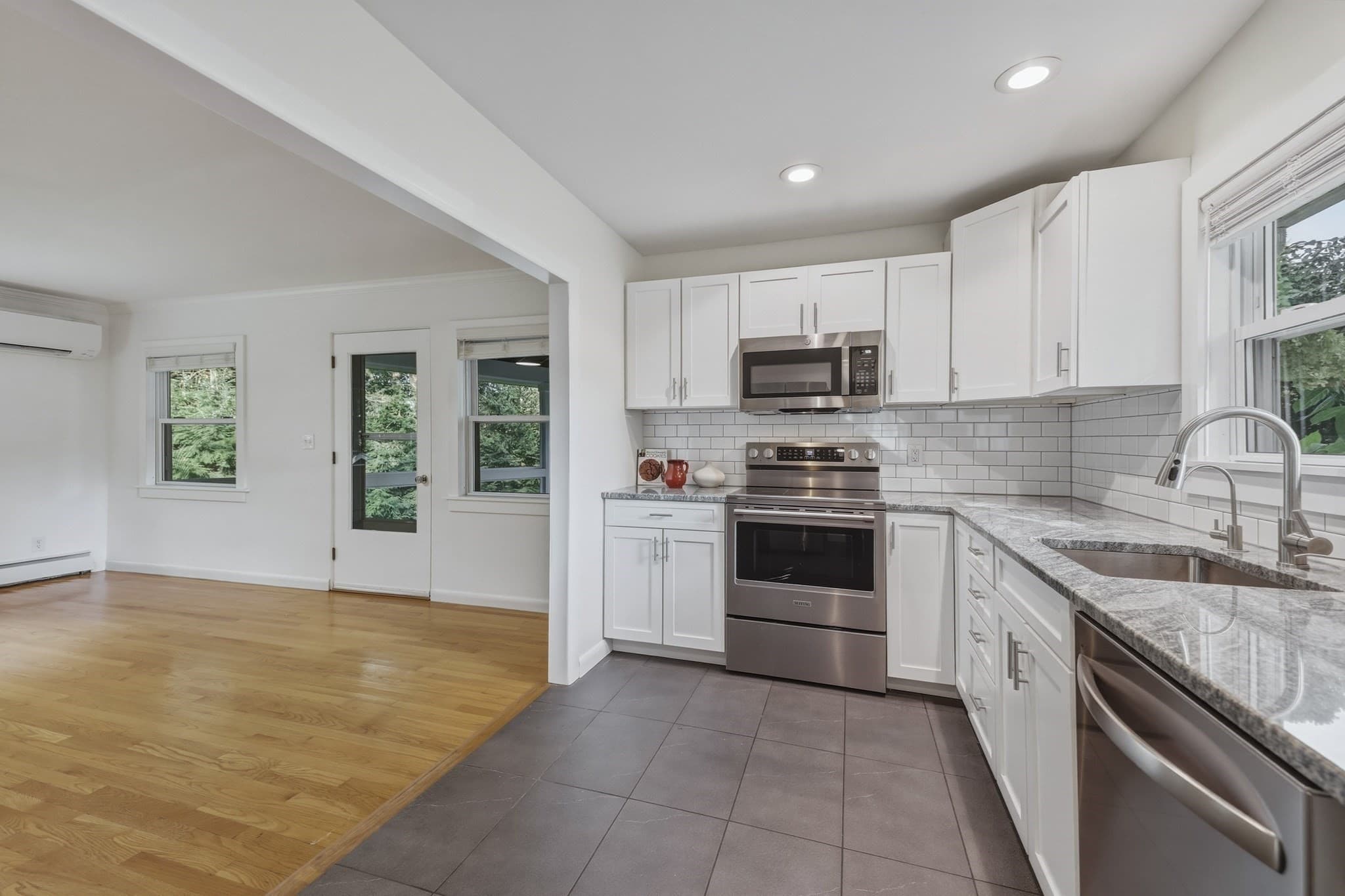 Single Family Residence at 34 Skyridge Ln, Springfield MA 01128, Springfield, photo 20 of 34