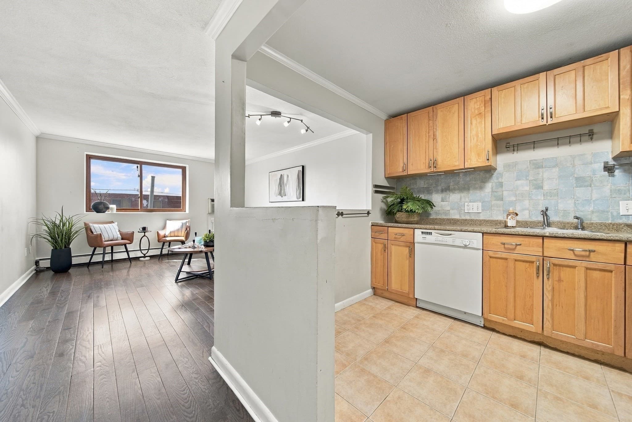 Condominium at 900 Governors Dr # 37, Winthrop MA 02152, Winthrop, photo 5 of 27