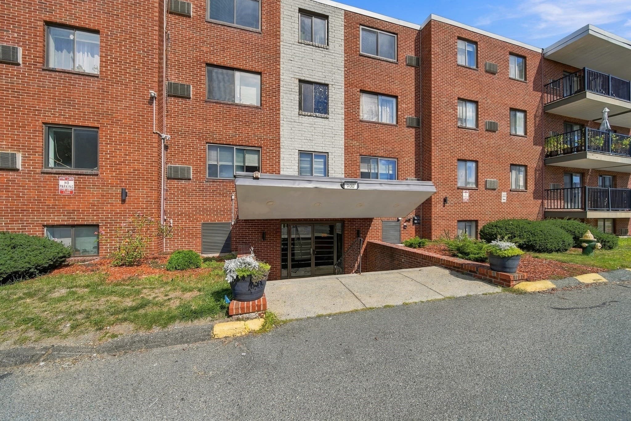 Condominium at 900 Governors Dr # 37, Winthrop MA 02152, Winthrop, photo 24 of 27