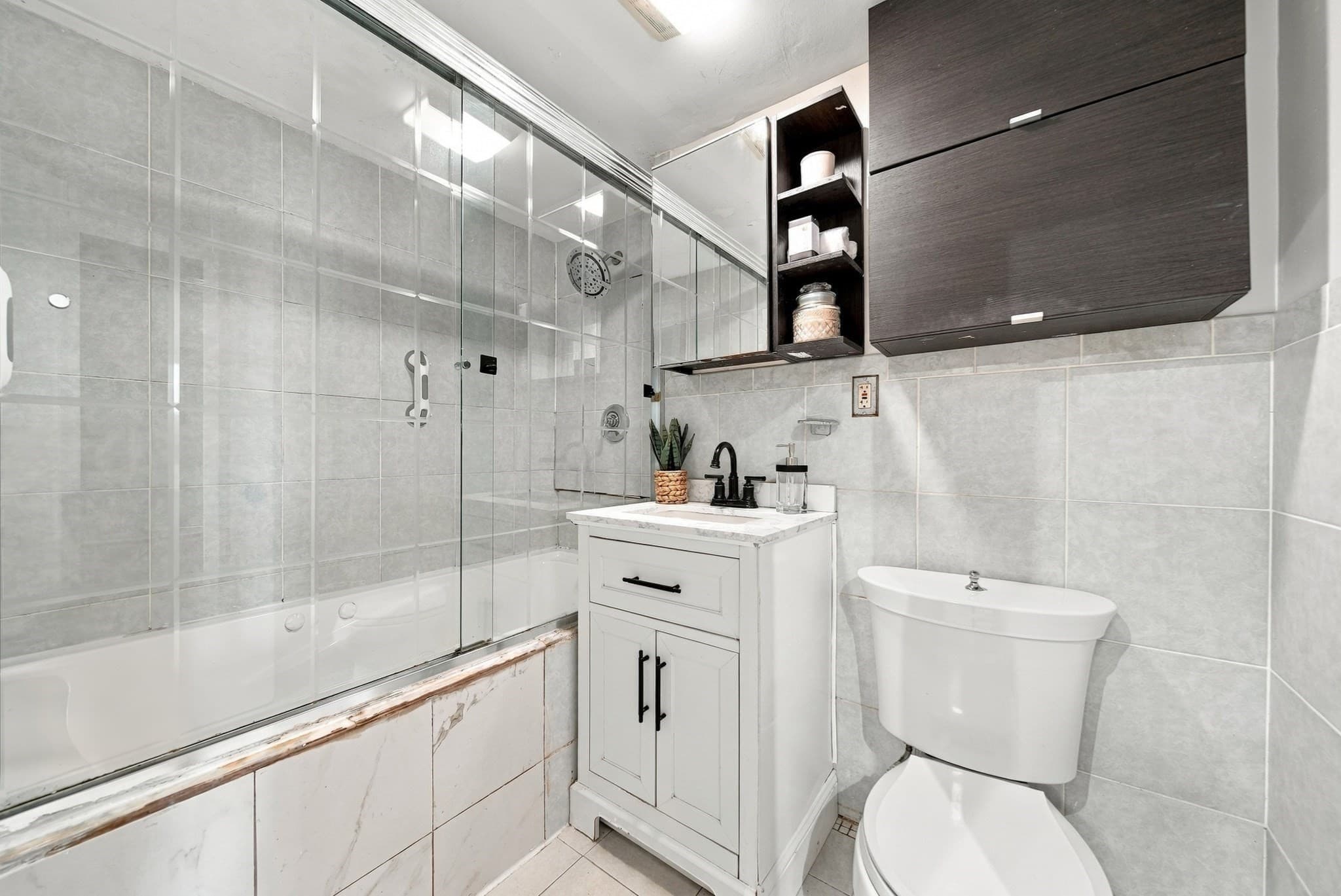 Condominium at 900 Governors Dr # 37, Winthrop MA 02152, Winthrop, photo 14 of 27
