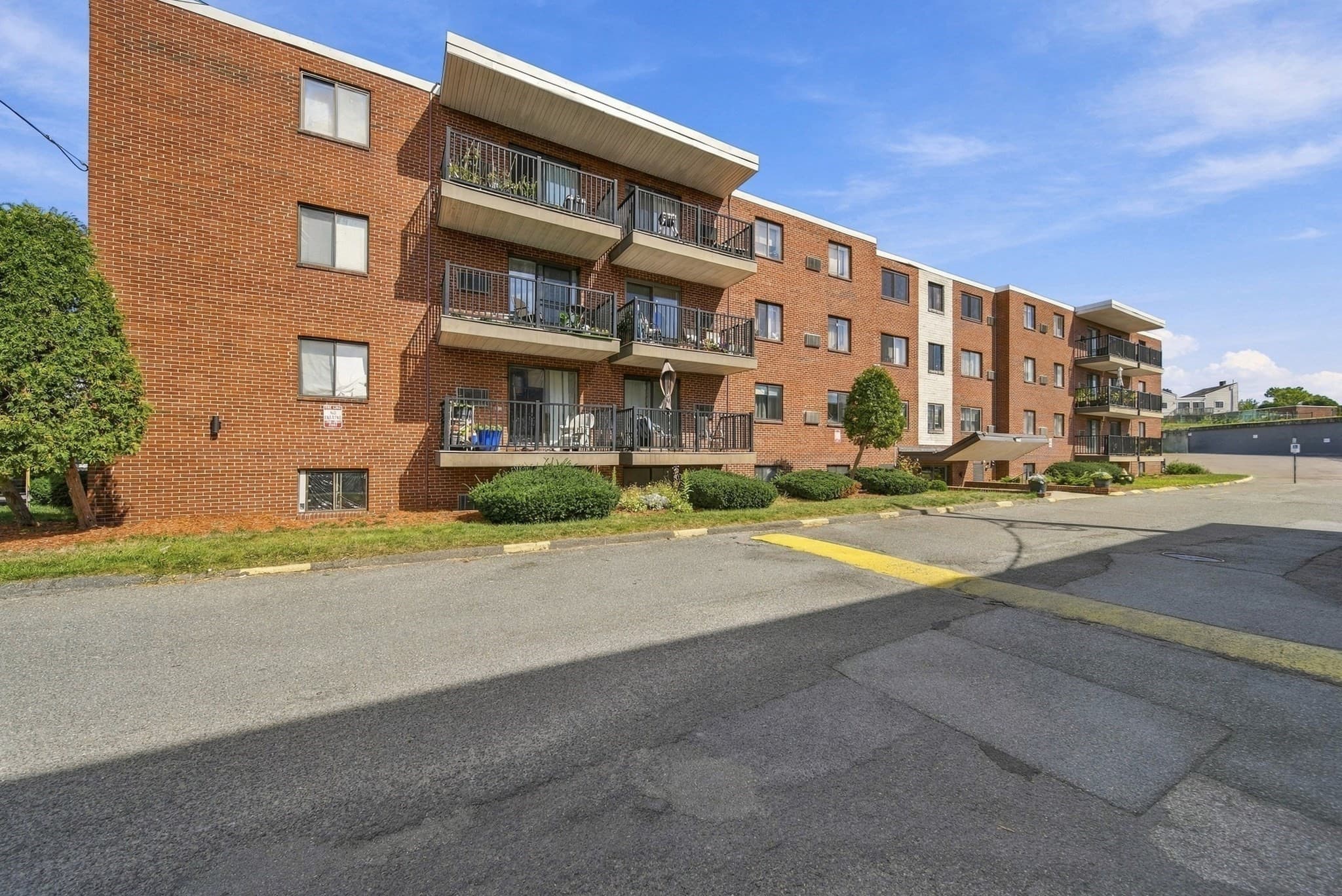 Condominium at 900 Governors Dr # 37, Winthrop MA 02152, Winthrop, photo 25 of 27