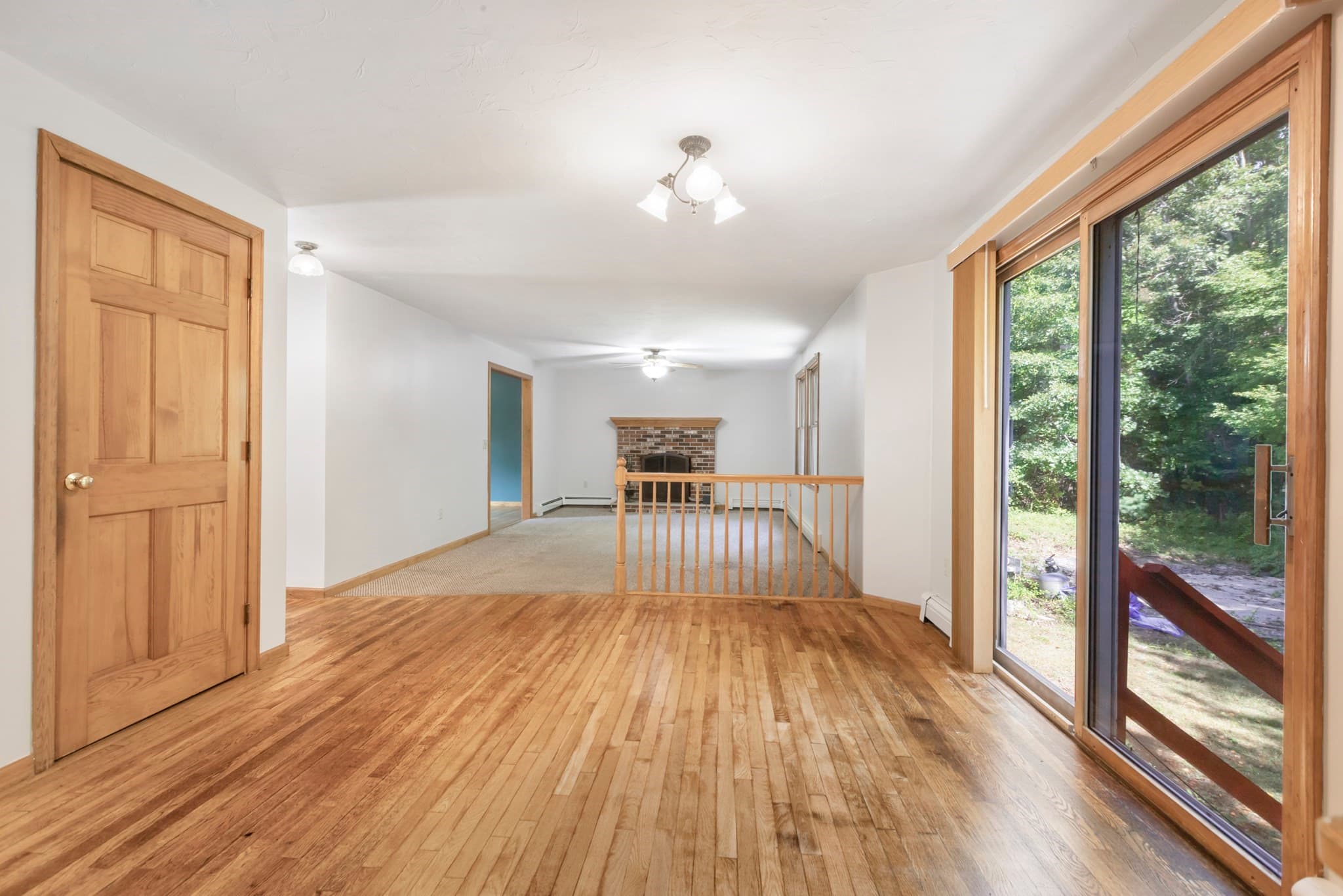 Single Family Residence at 25 Caswell Ct, Douglas MA 01516, Douglas, photo 7 of 32