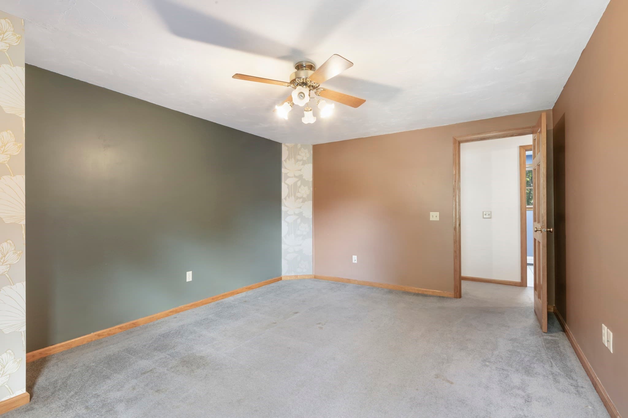 Single Family Residence at 25 Caswell Ct, Douglas MA 01516, Douglas, photo 24 of 32