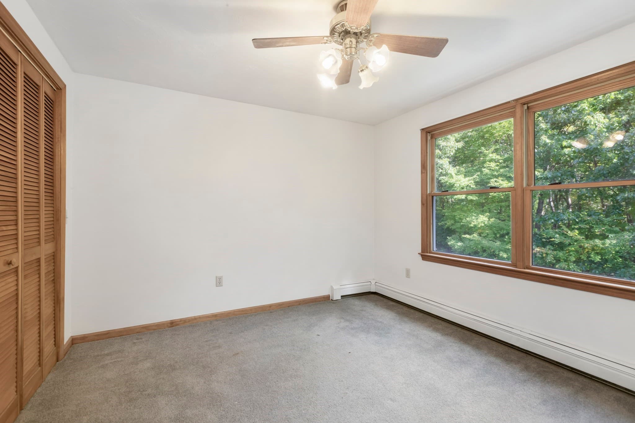 Single Family Residence at 25 Caswell Ct, Douglas MA 01516, Douglas, photo 30 of 32