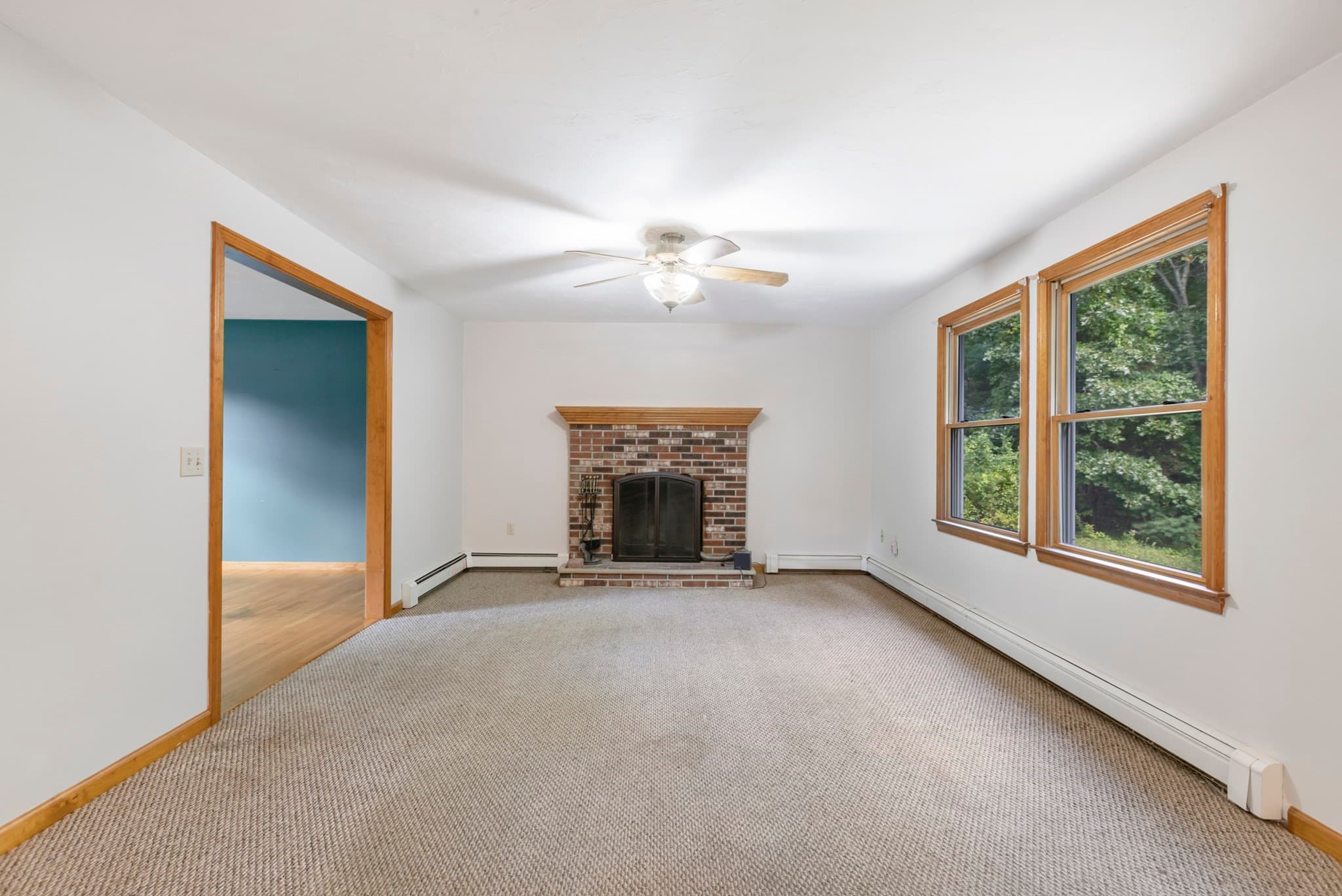 Single Family Residence at 25 Caswell Ct, Douglas MA 01516, Douglas, photo 15 of 32