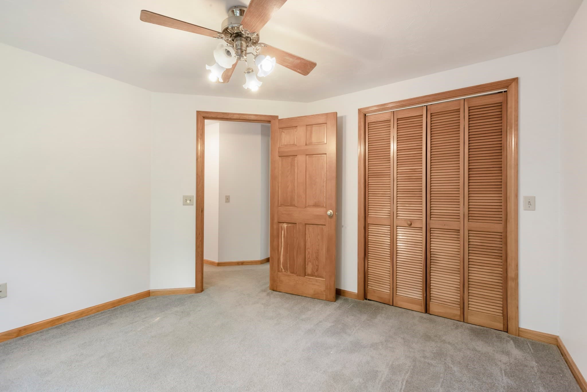 Single Family Residence at 25 Caswell Ct, Douglas MA 01516, Douglas, photo 31 of 32