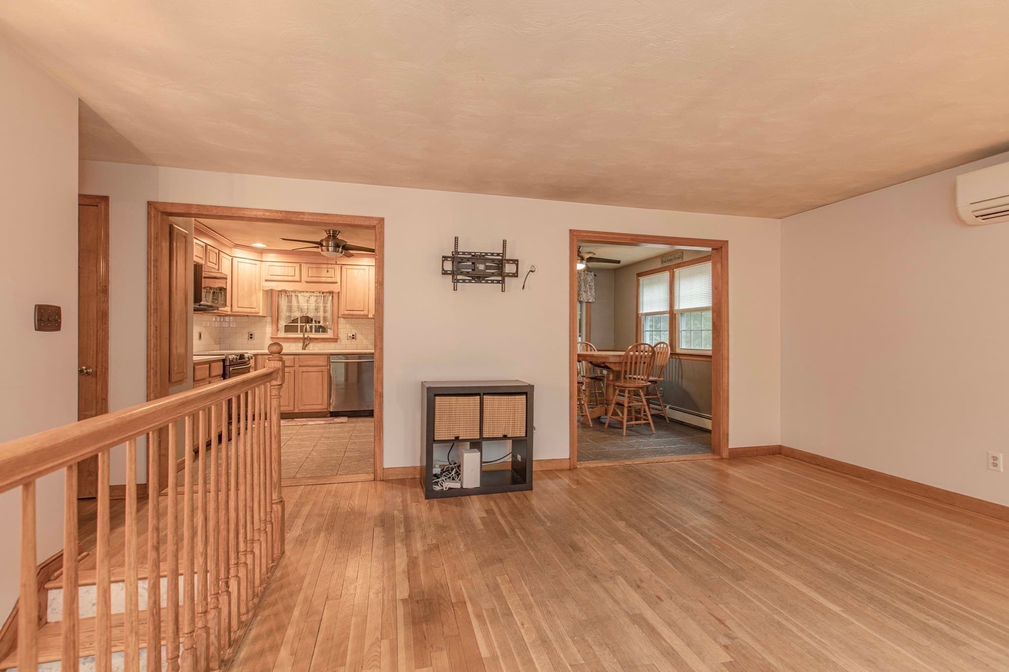 Single Family Residence at 191 Cynthia Dr, Raynham MA 02767, Raynham, photo 10 of 42